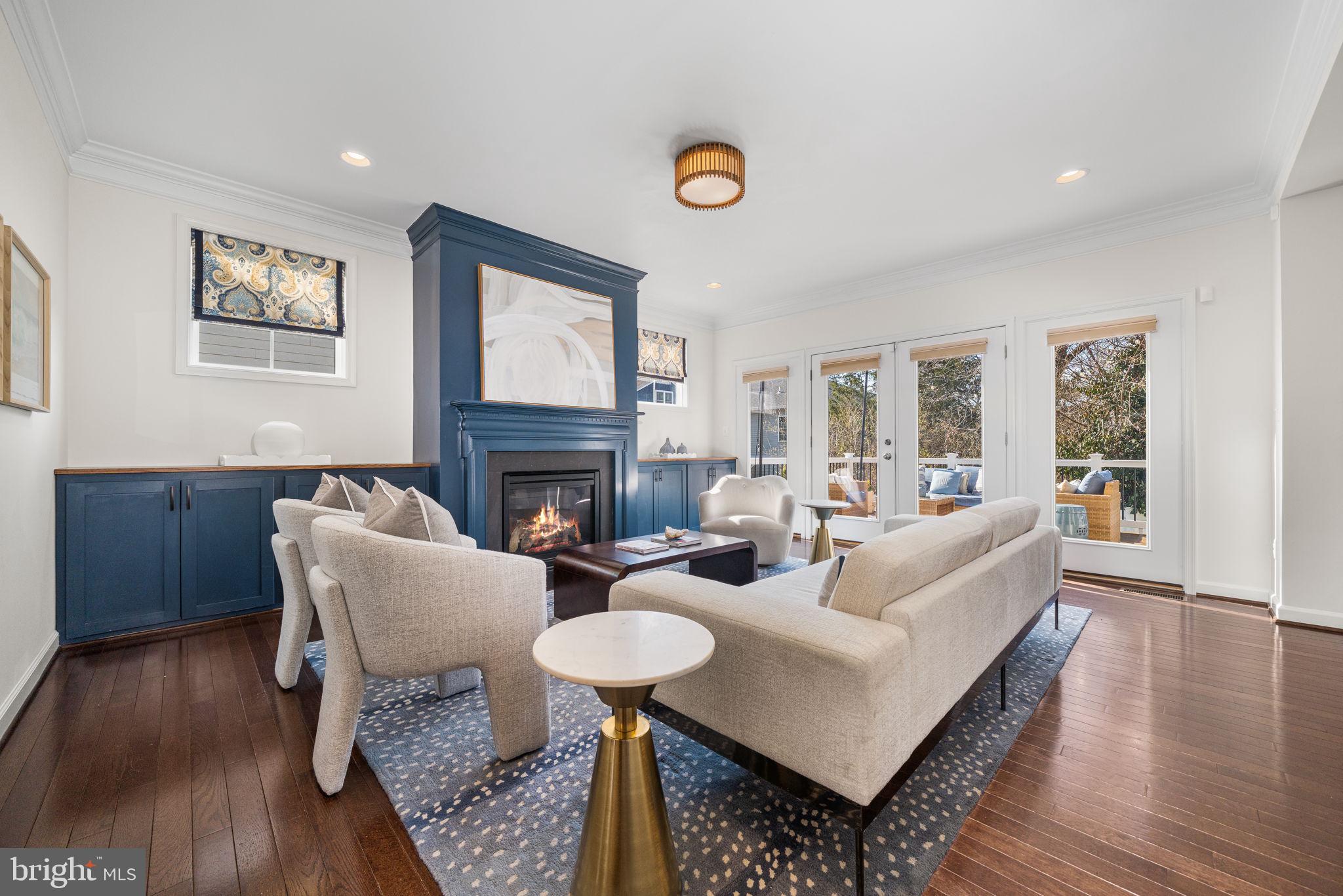 8032 WASHINGTON ROAD