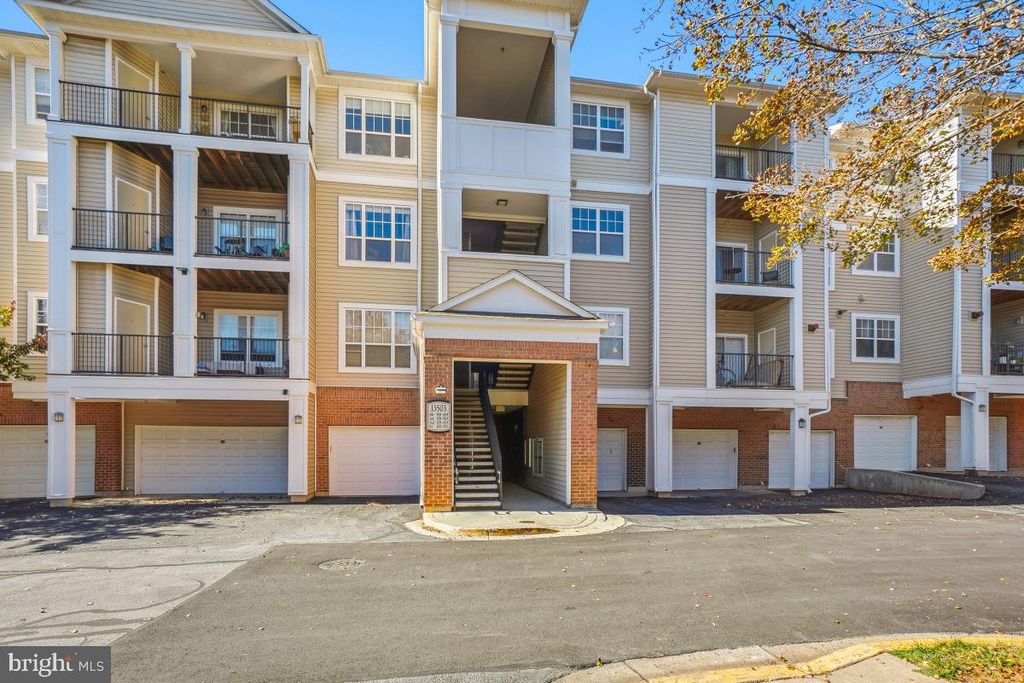 Photo of 13503 Kildare Hills Terrace #302, GERMANTOWN, MD 20874 (MLS # MDMC2205998)
