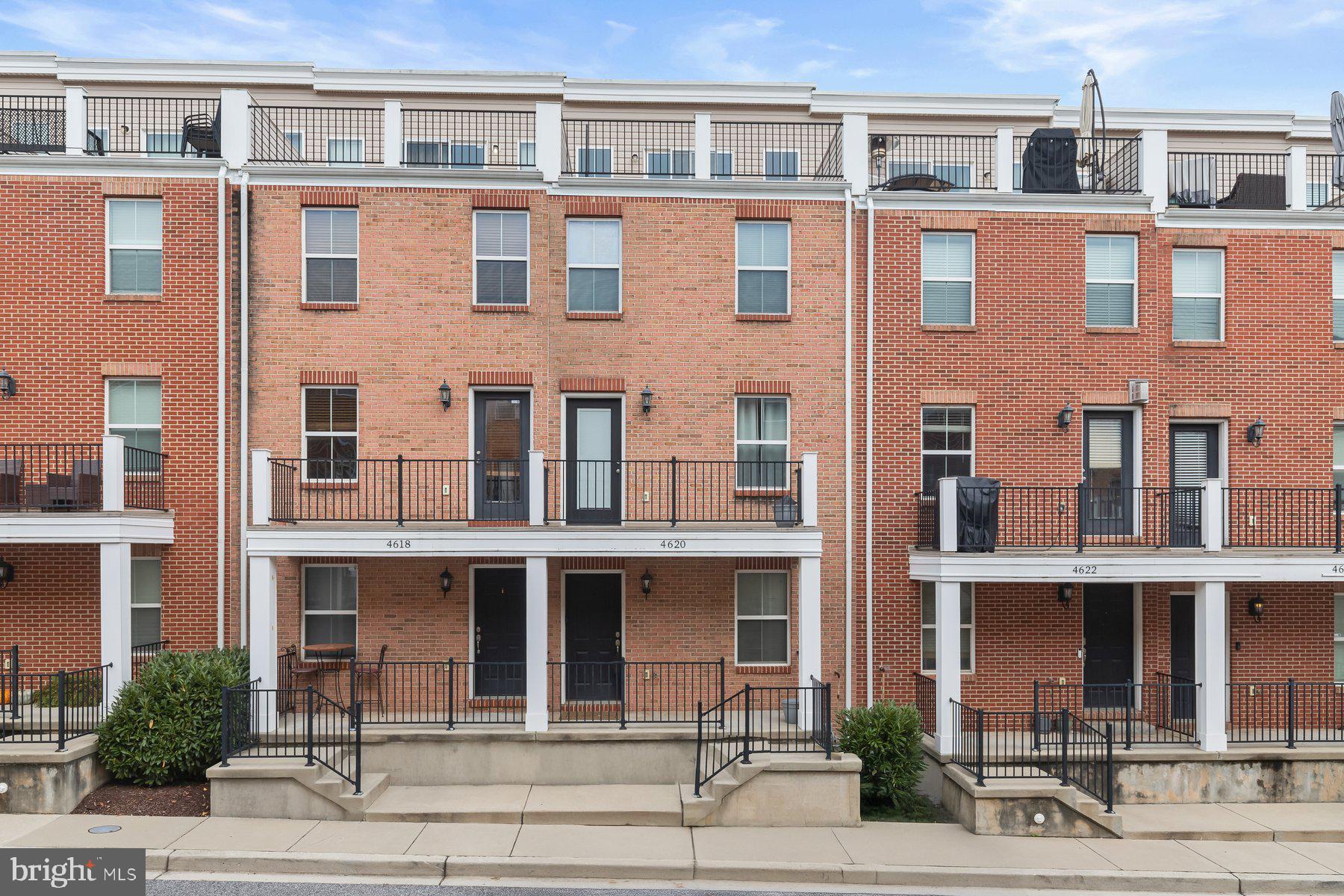 ATHENA SQUARE - Residential