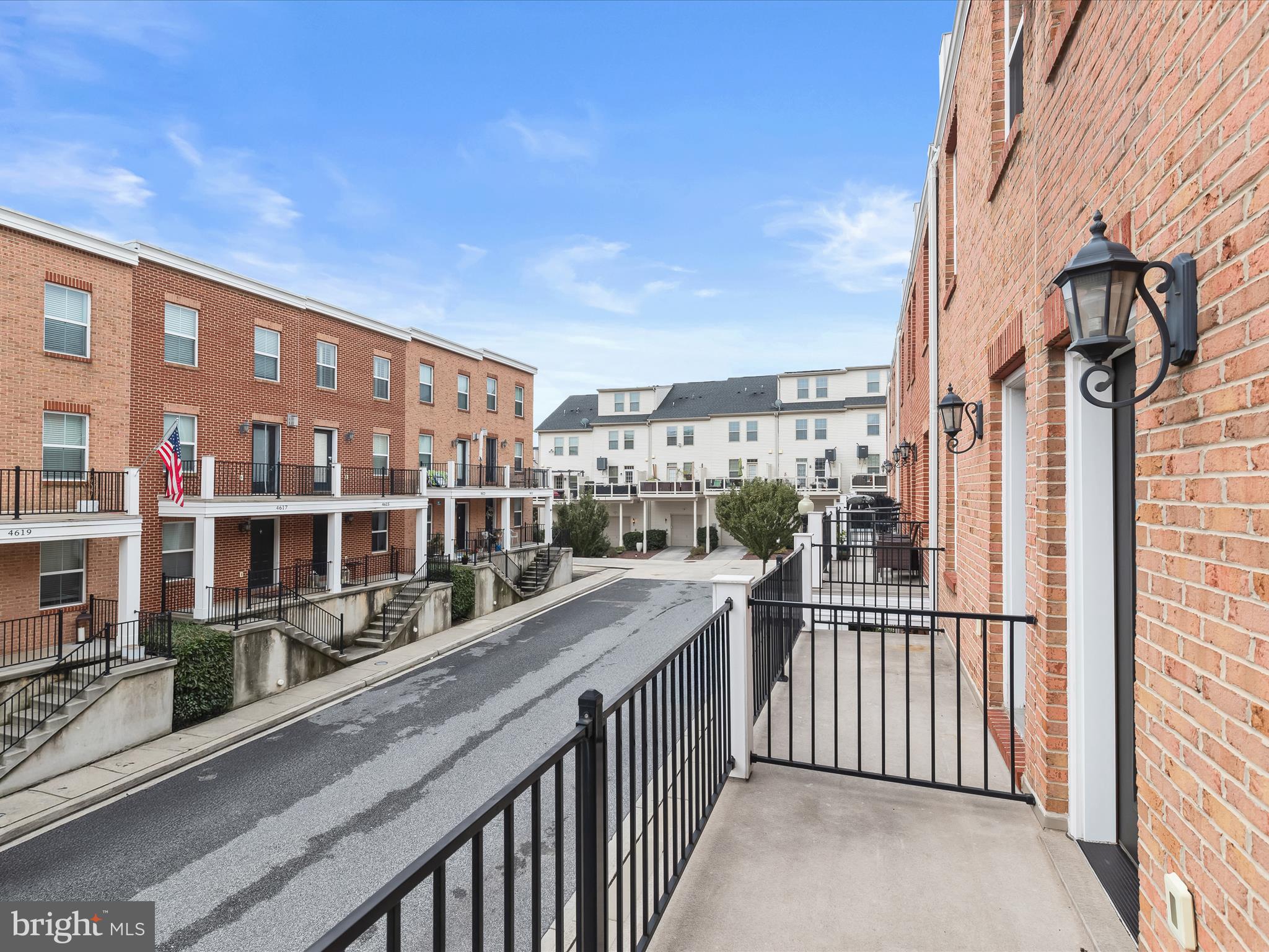 ATHENA SQUARE - Residential