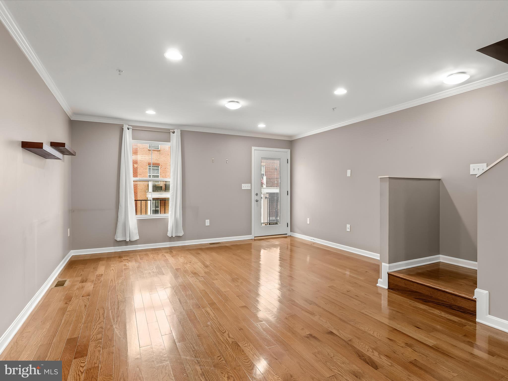 ATHENA SQUARE - Residential