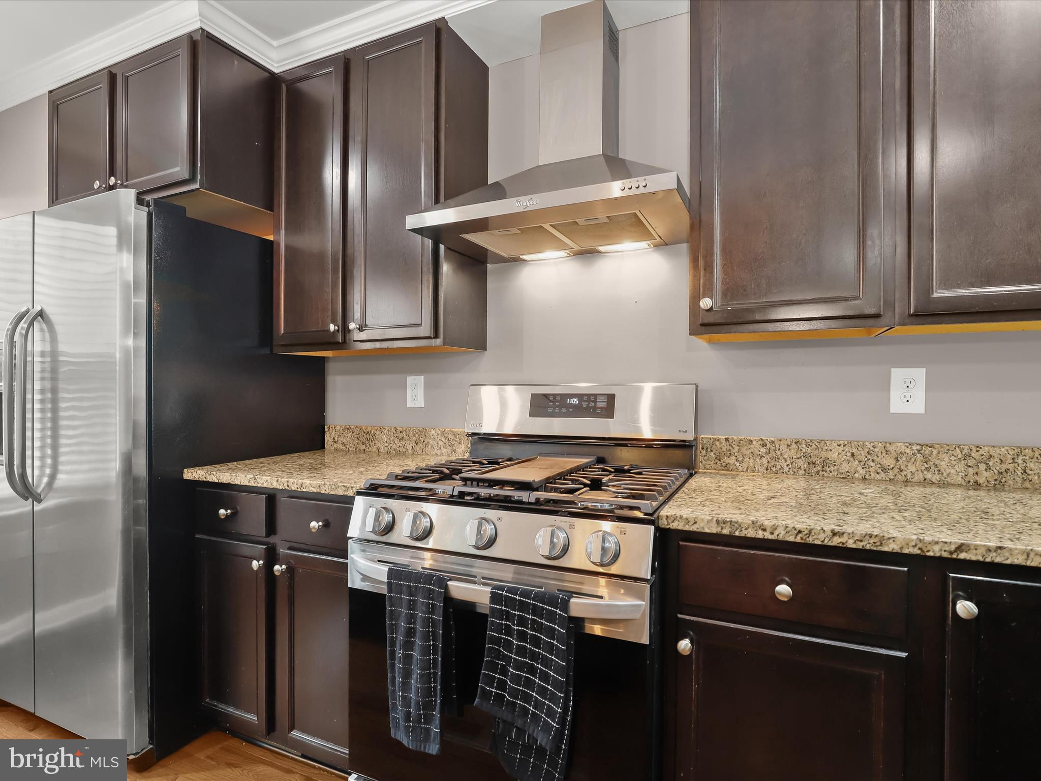 ATHENA SQUARE - Residential