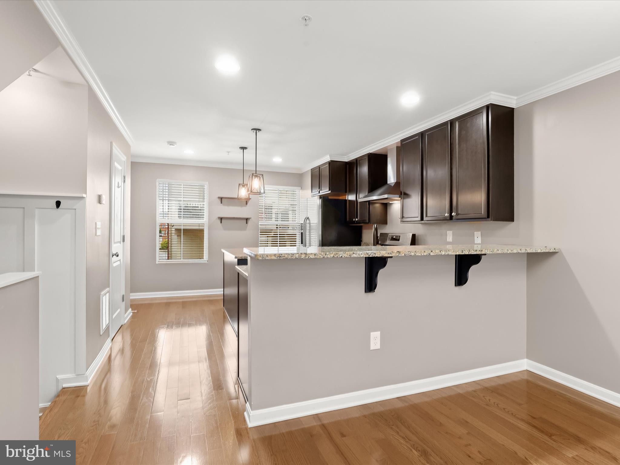 ATHENA SQUARE - Residential