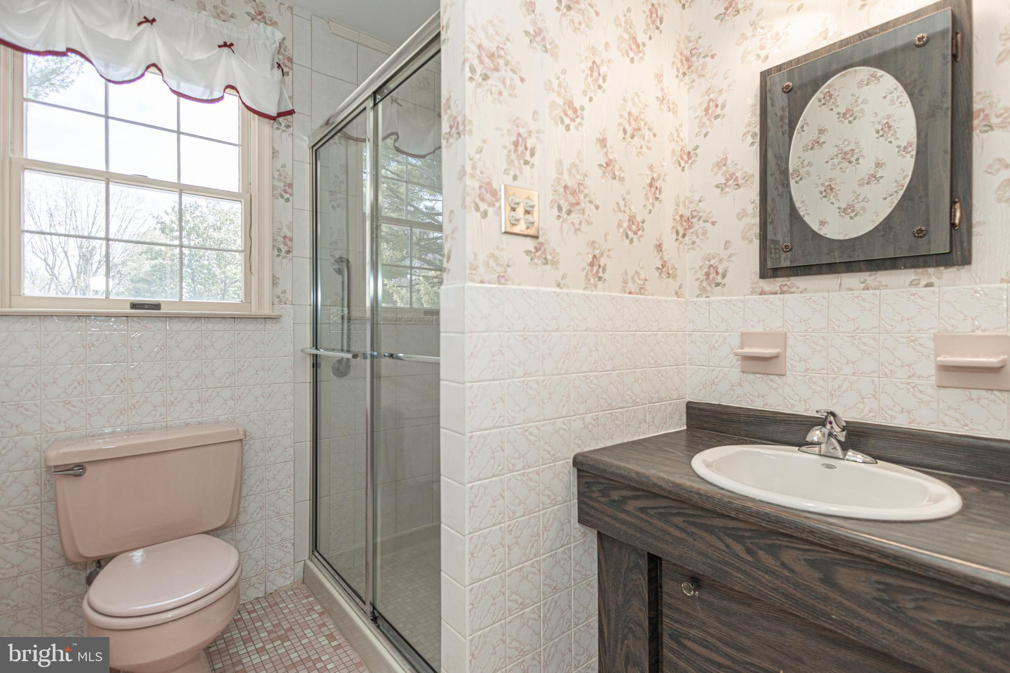 HILLCRESTSHIRE - Residential