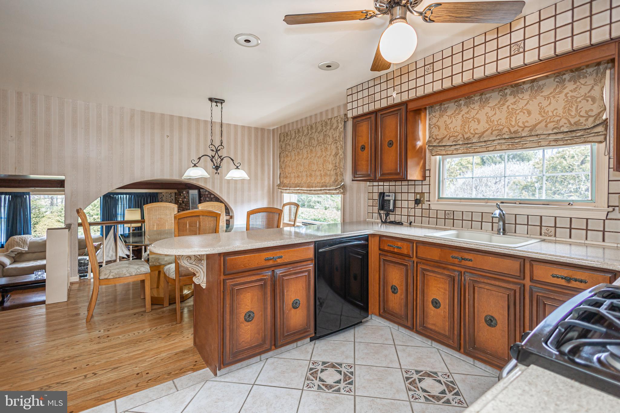 HILLCRESTSHIRE - Residential