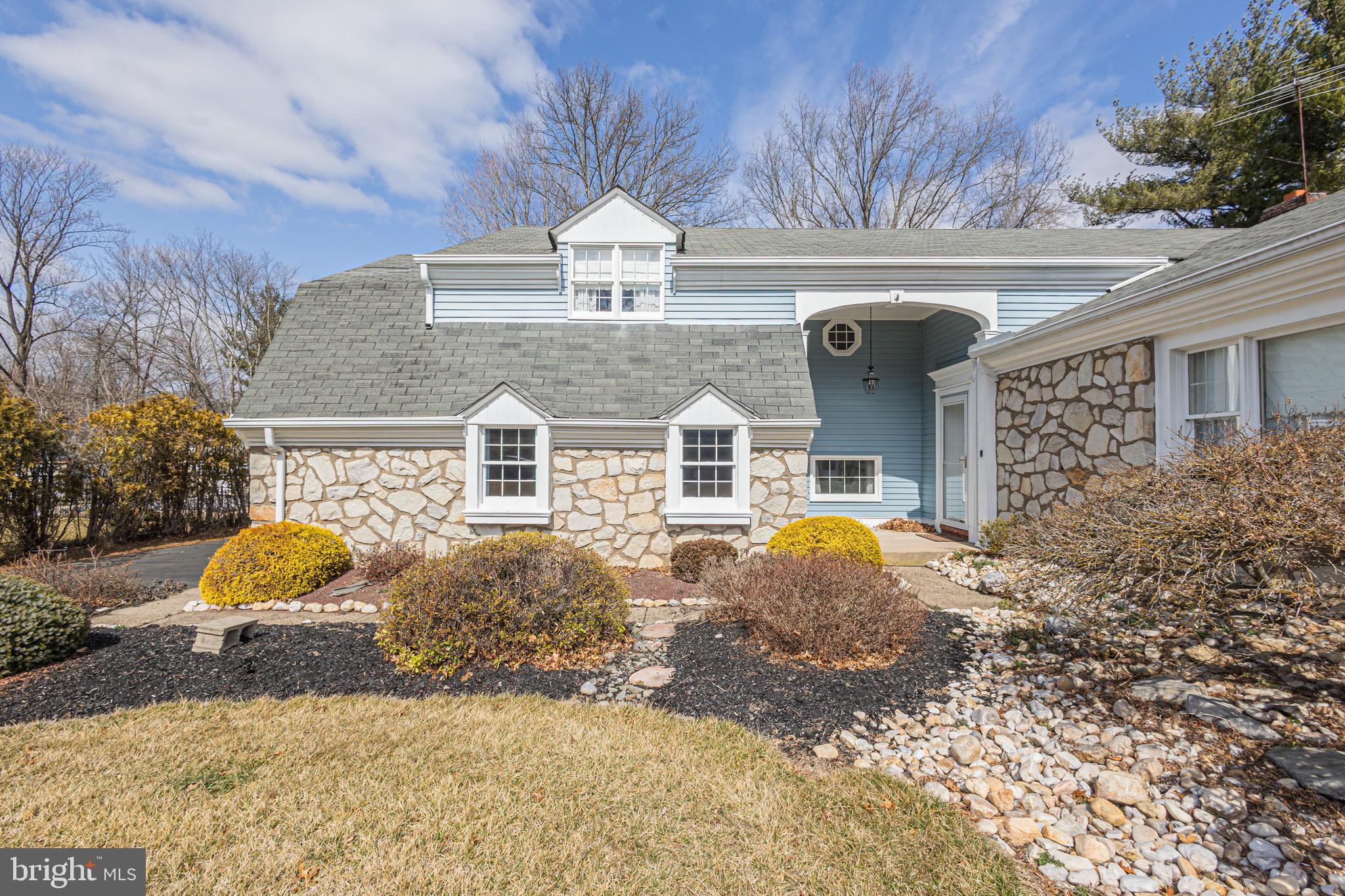 HILLCRESTSHIRE - Residential