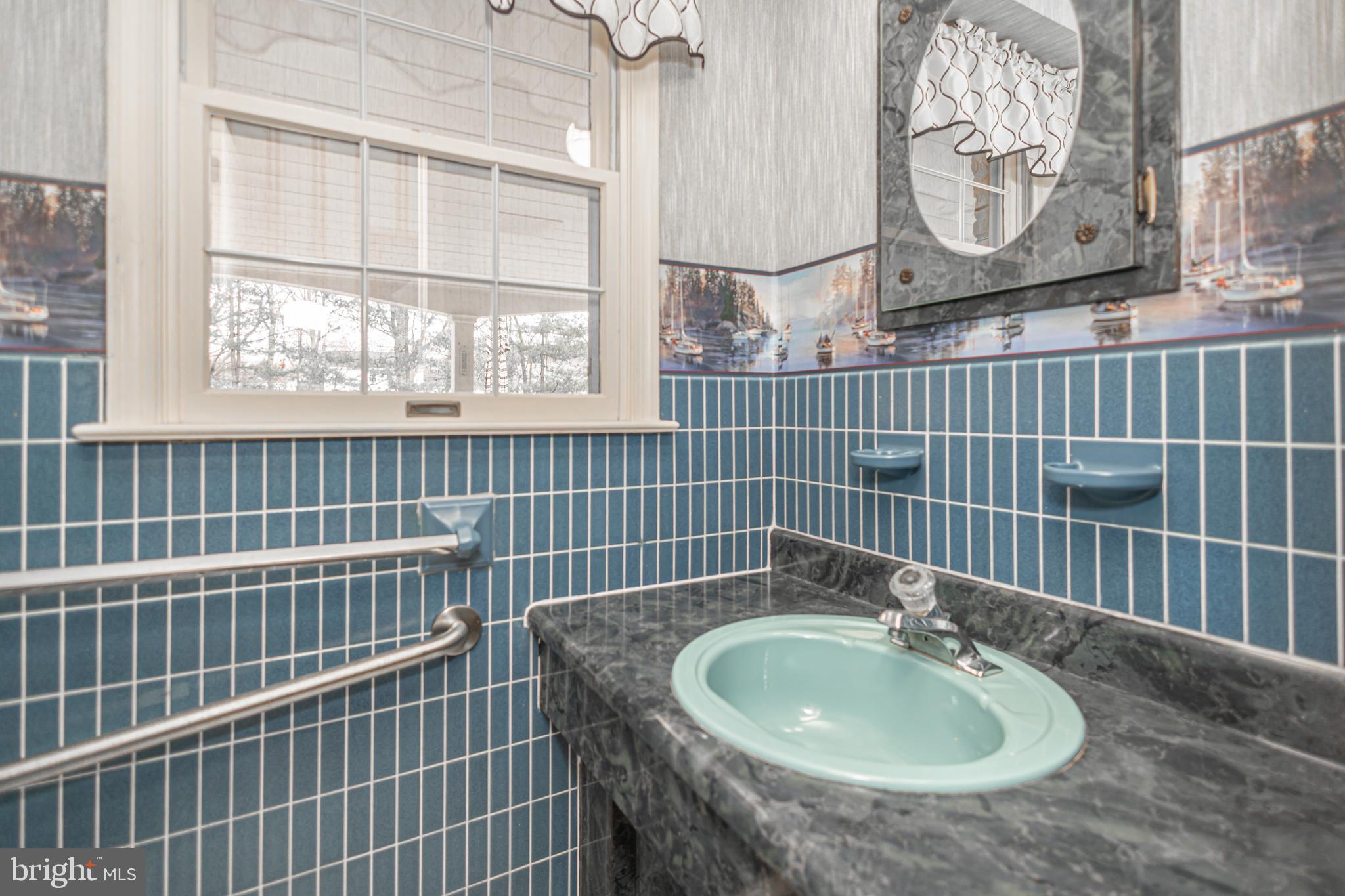 HILLCRESTSHIRE - Residential