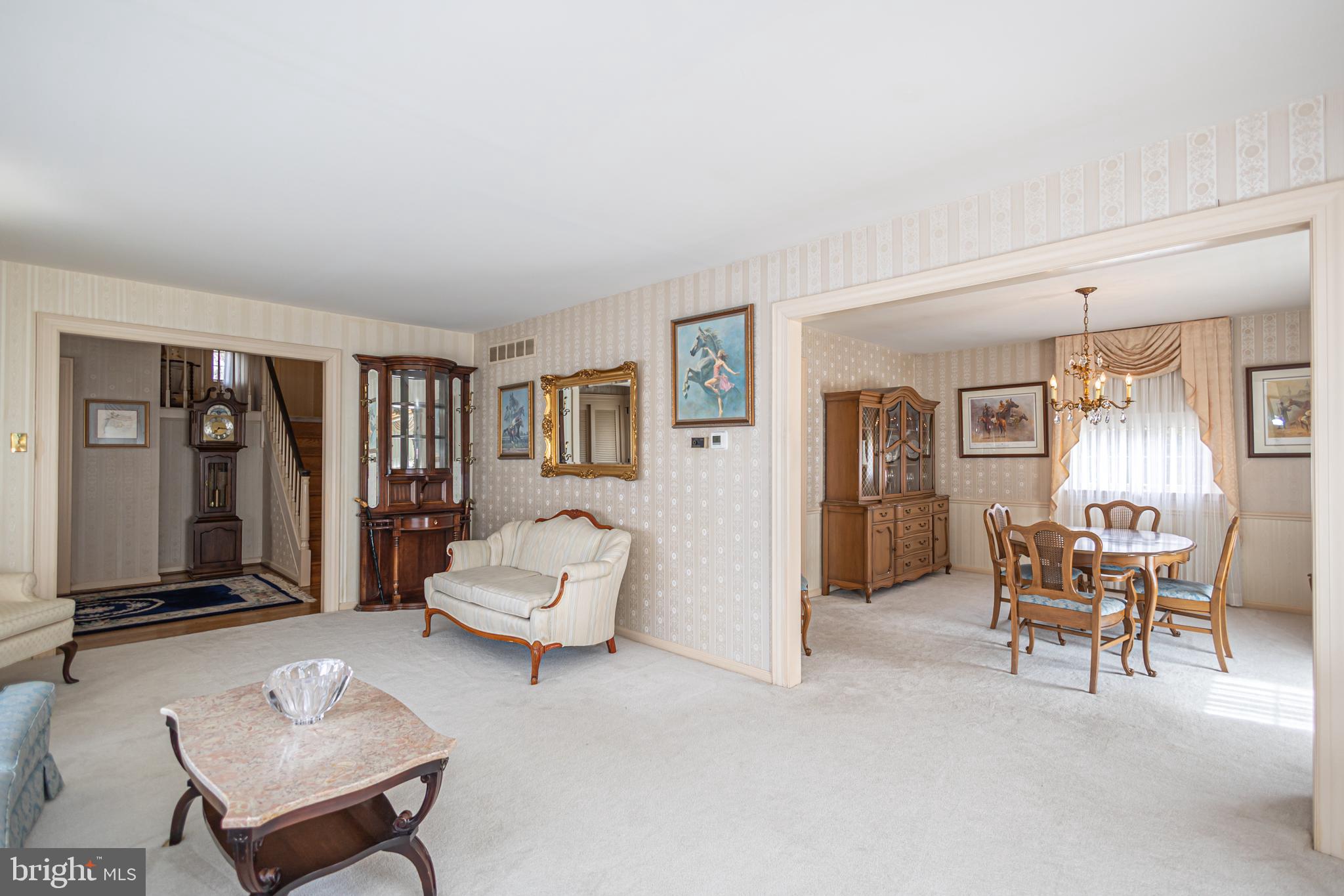 HILLCRESTSHIRE - Residential