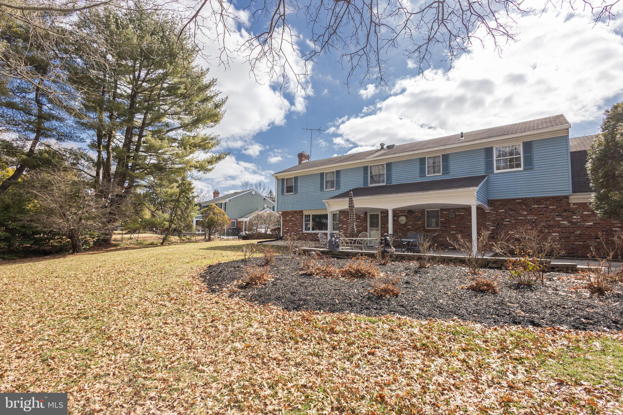 HILLCRESTSHIRE - Residential