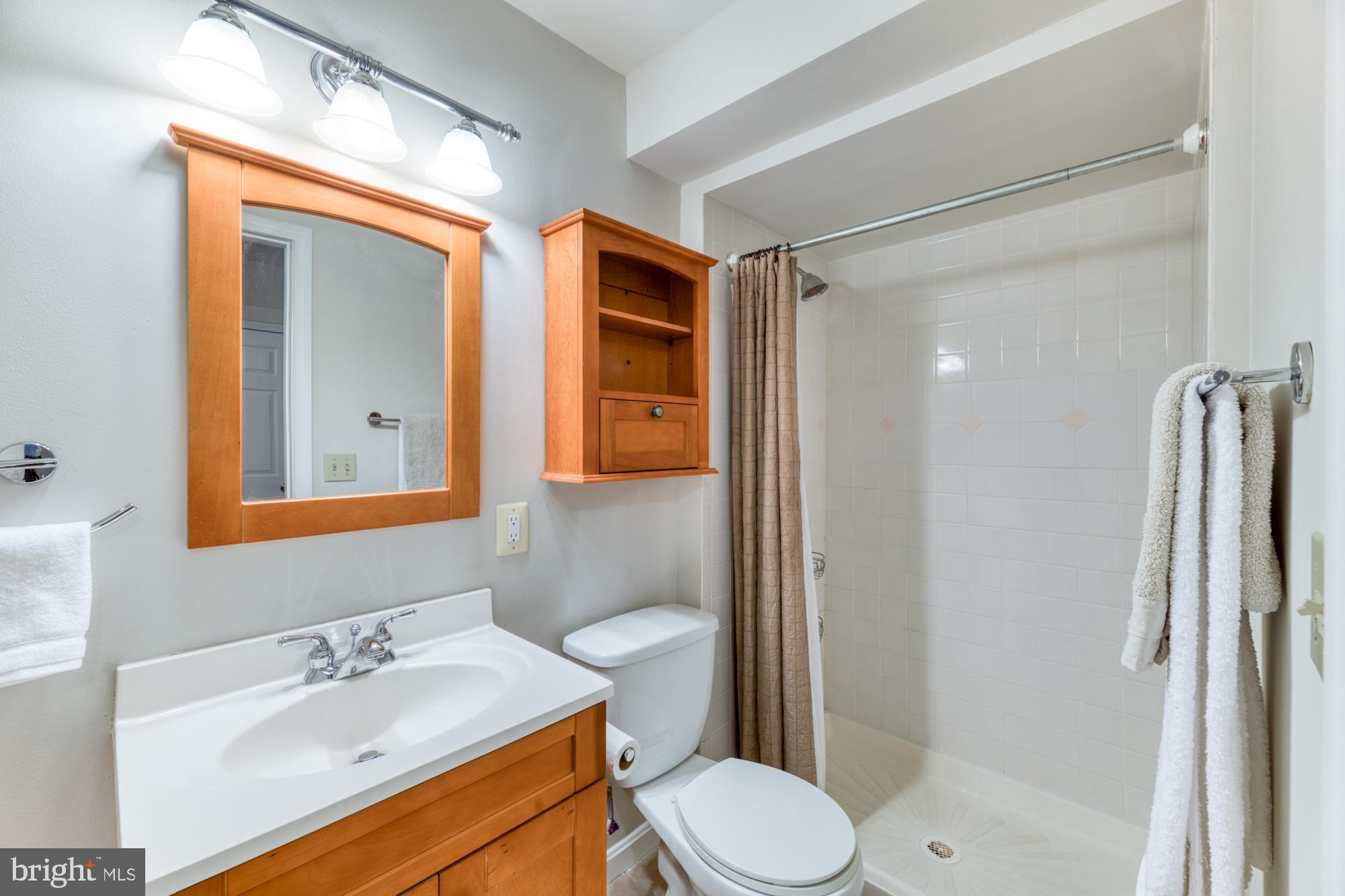 WATERFORD - Residential Lease