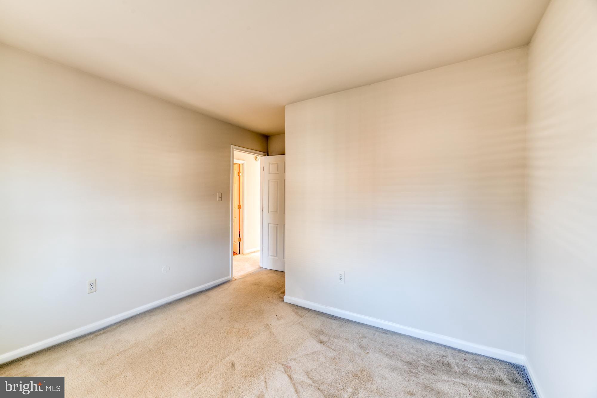 WATERFORD - Residential Lease