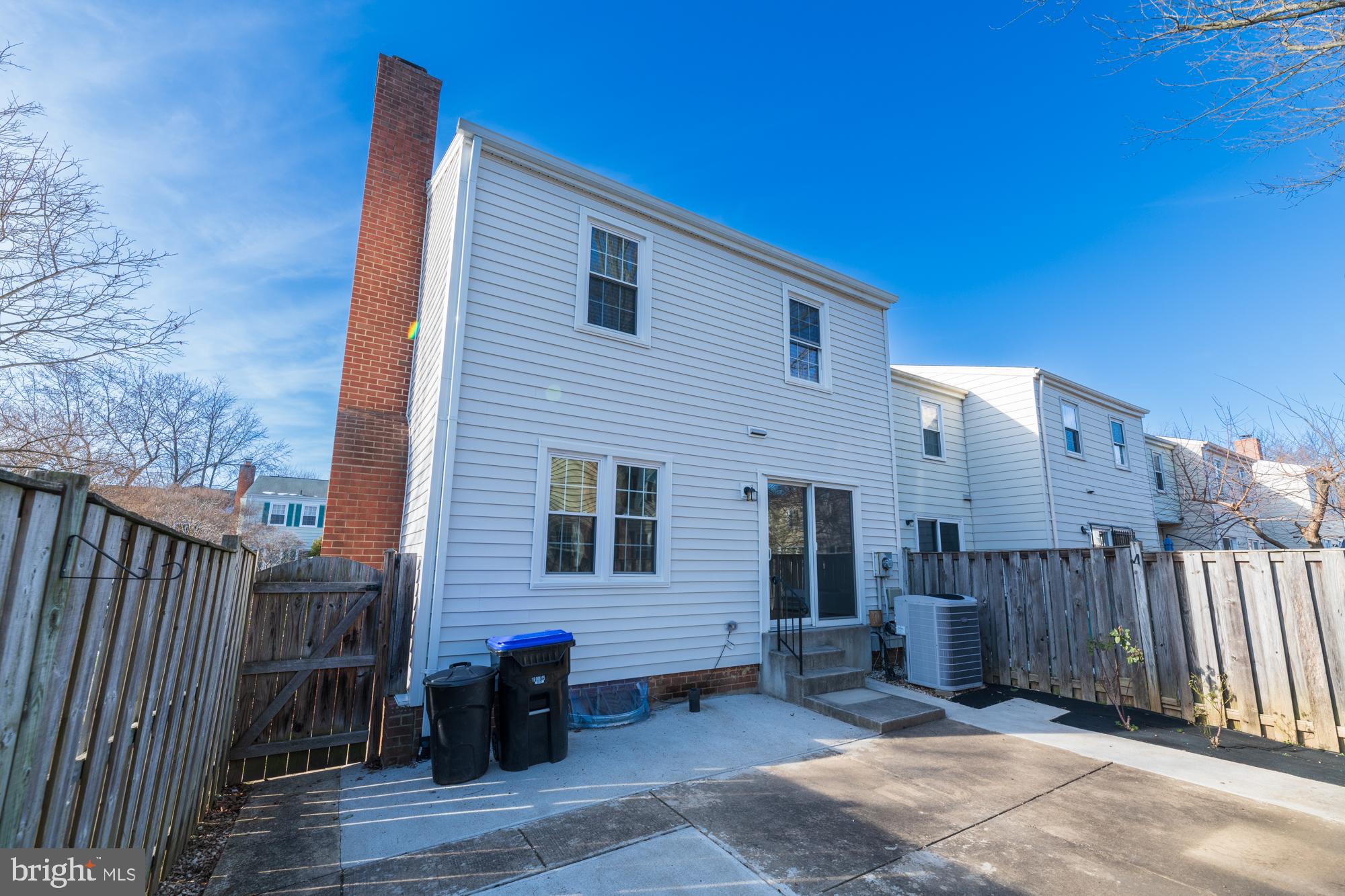 WATERFORD - Residential Lease