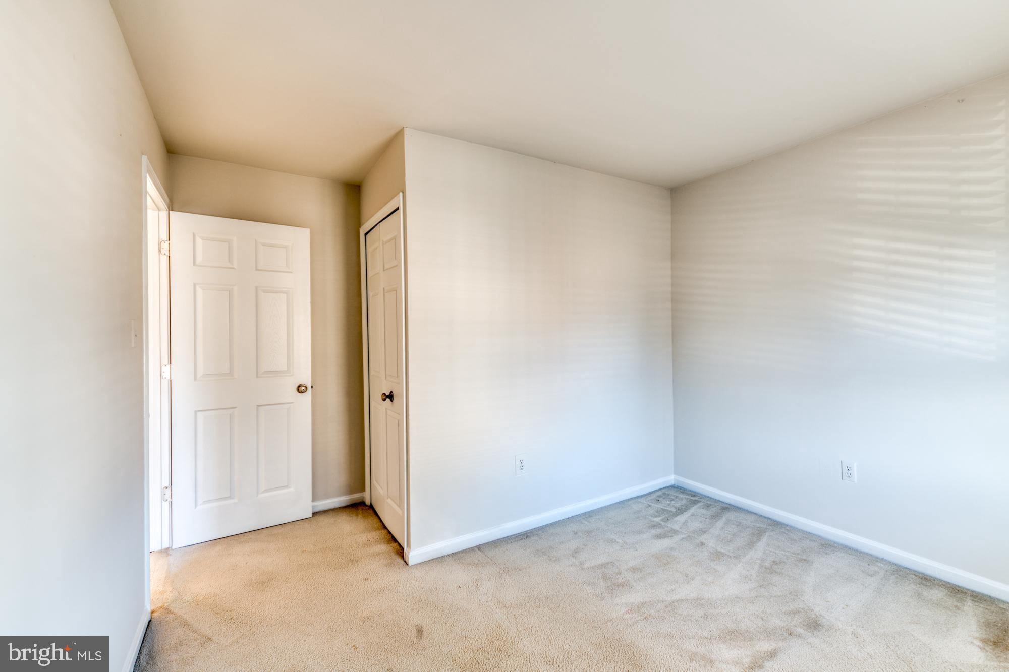 WATERFORD - Residential Lease