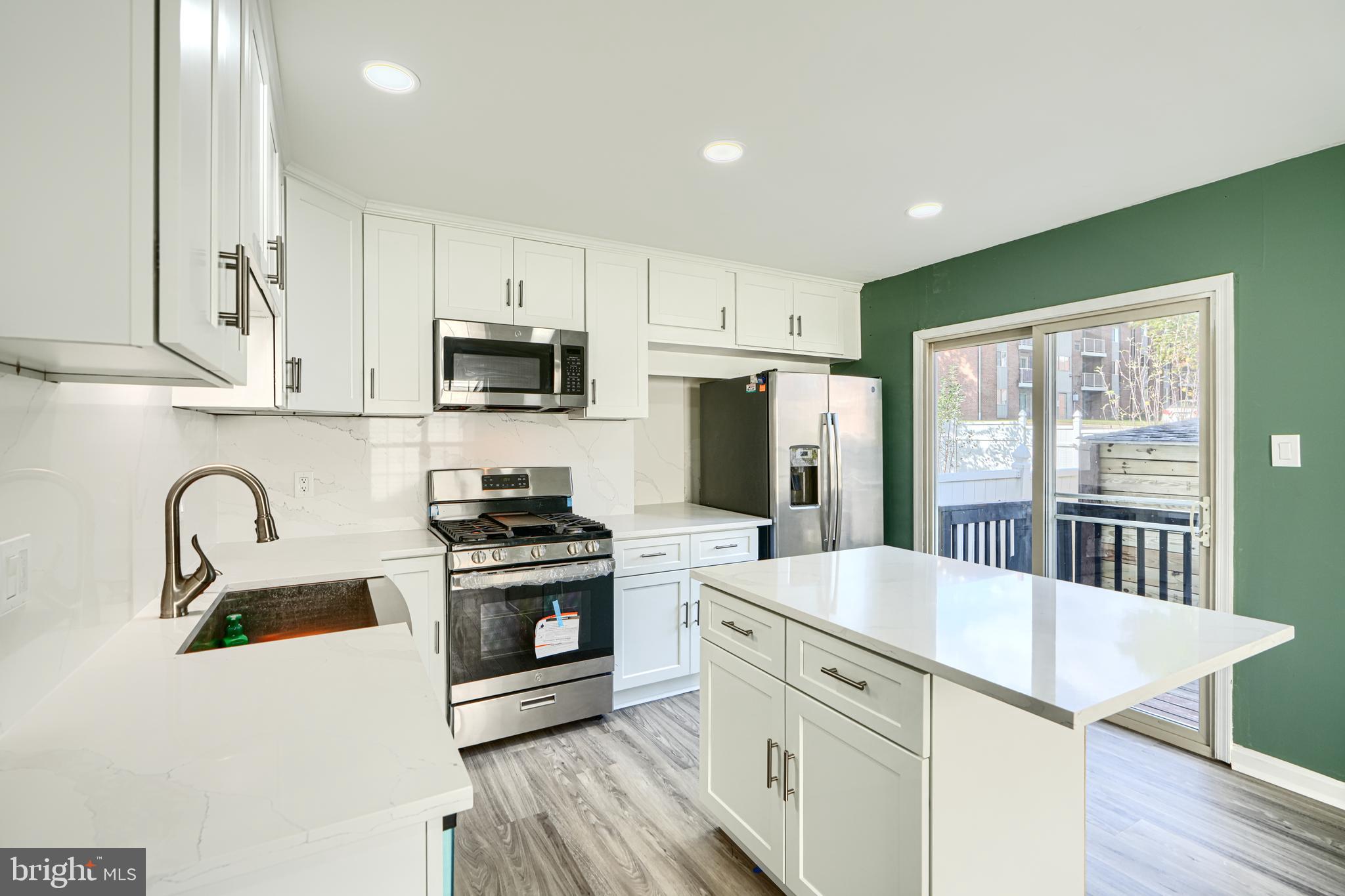 RIDGE MEADOWS - Residential