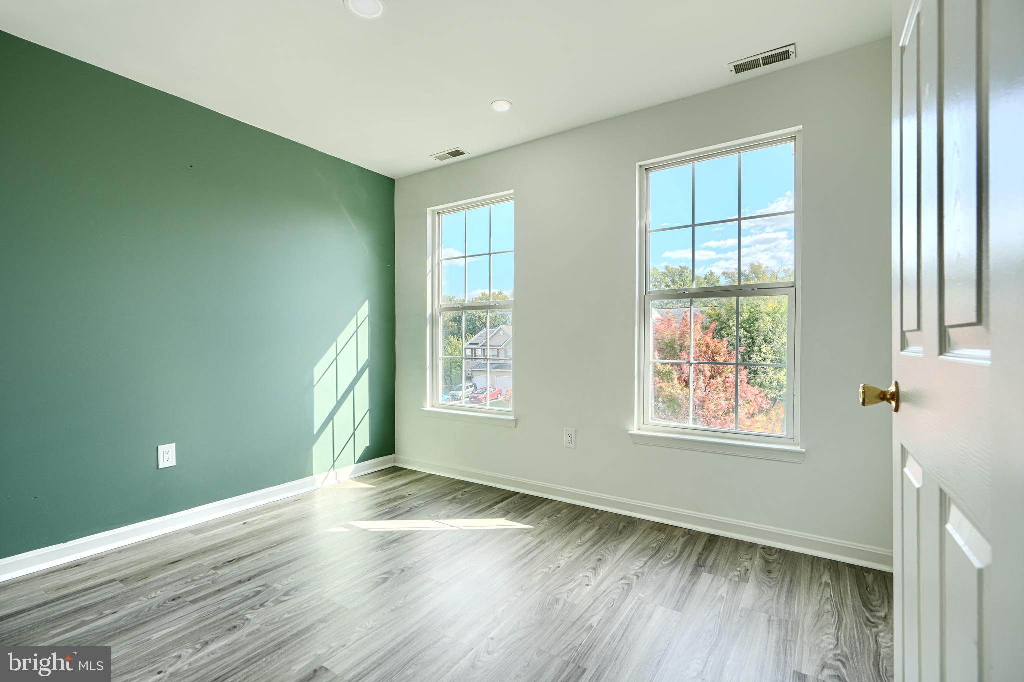 RIDGE MEADOWS - Residential