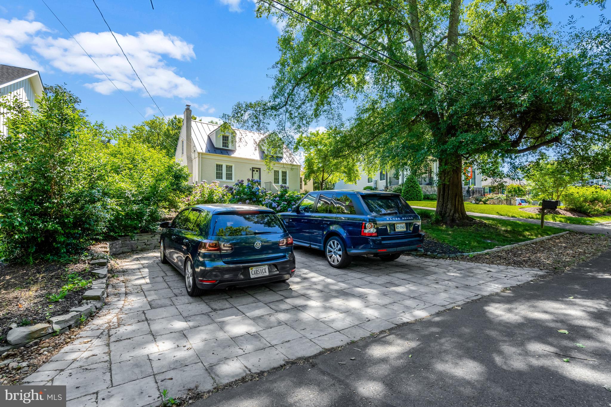 BROYHILLS MCLEAN ESTATES - Residential