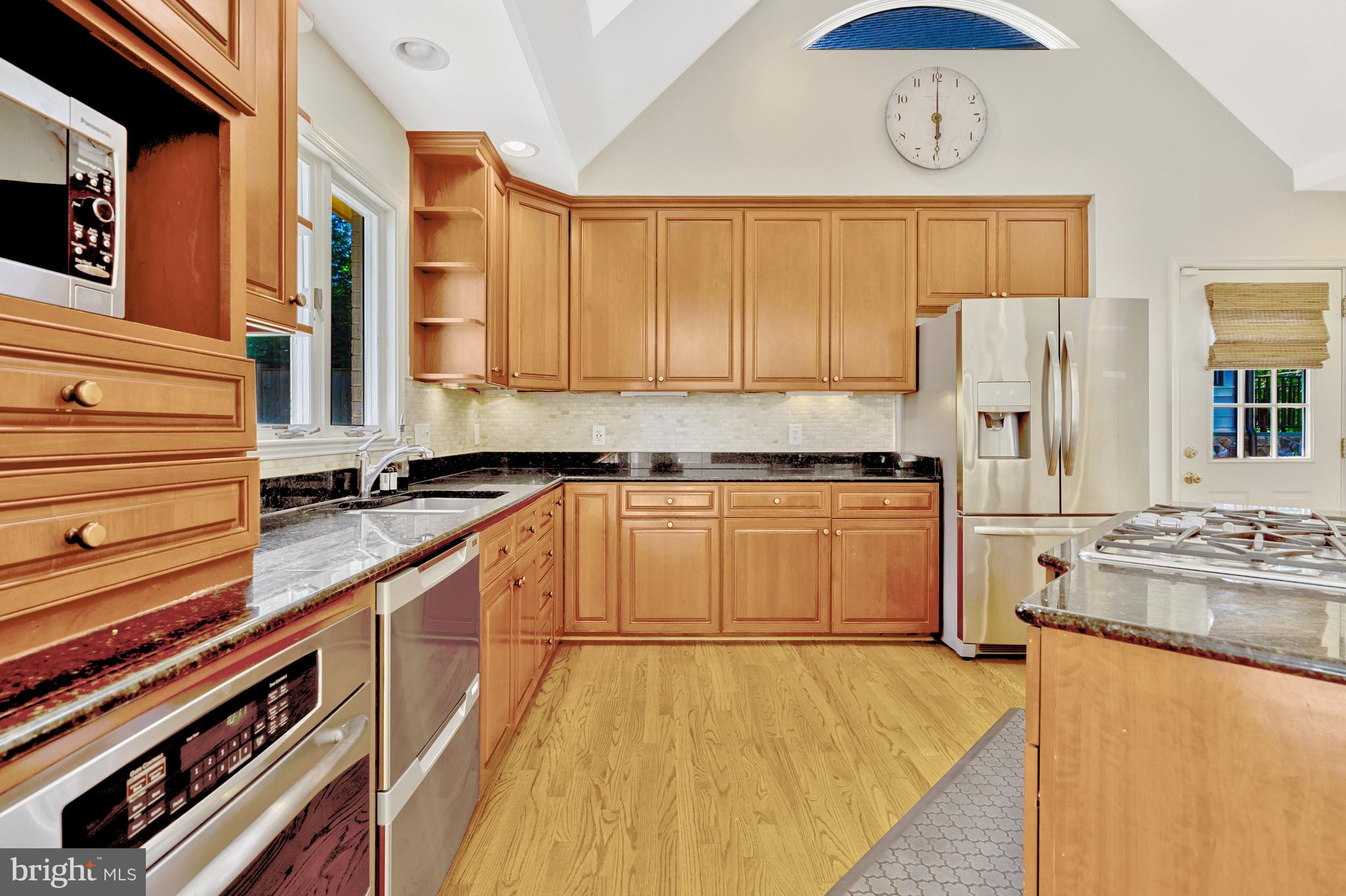 BROYHILLS MCLEAN ESTATES - Residential