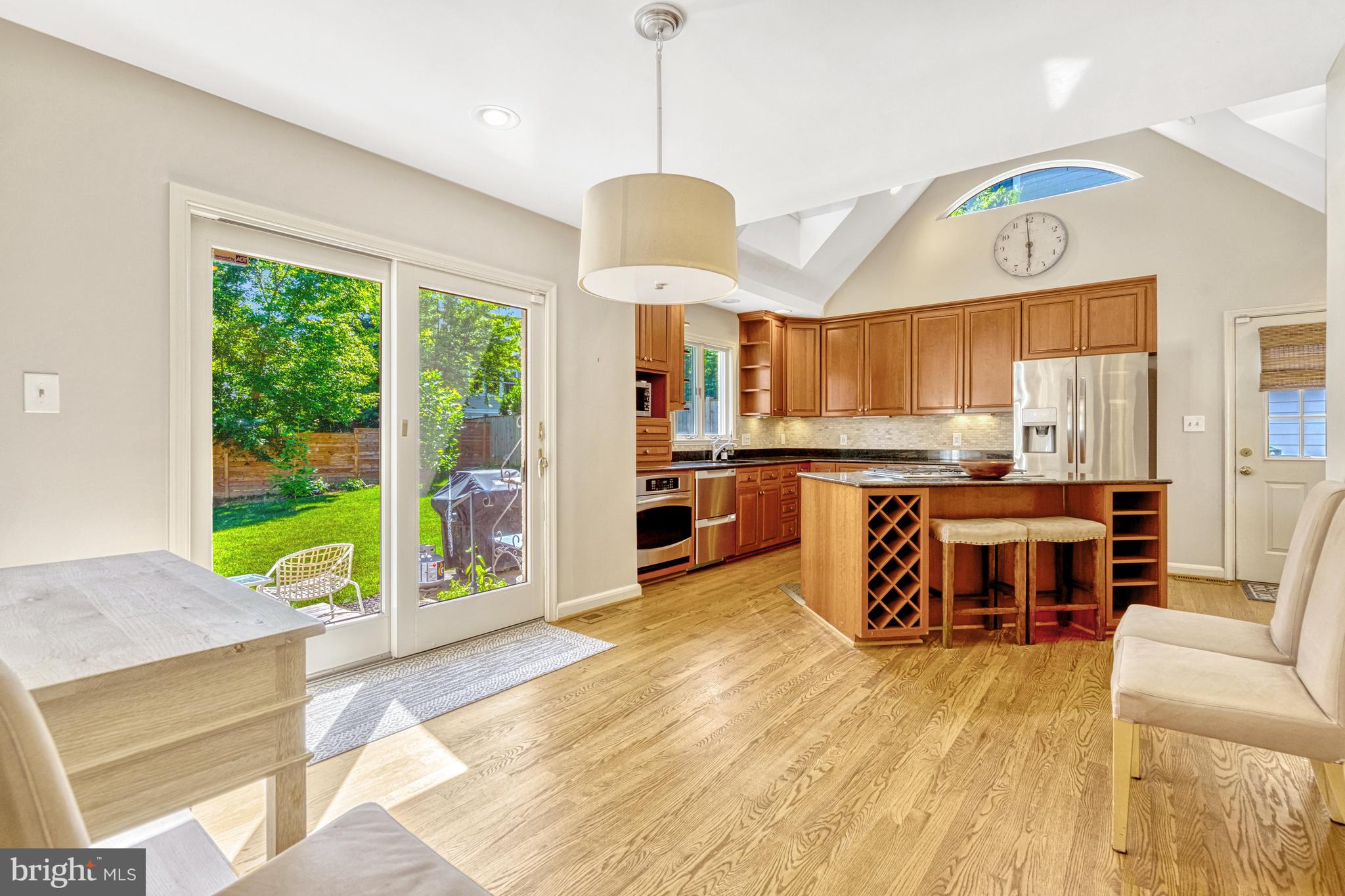 BROYHILLS MCLEAN ESTATES - Residential