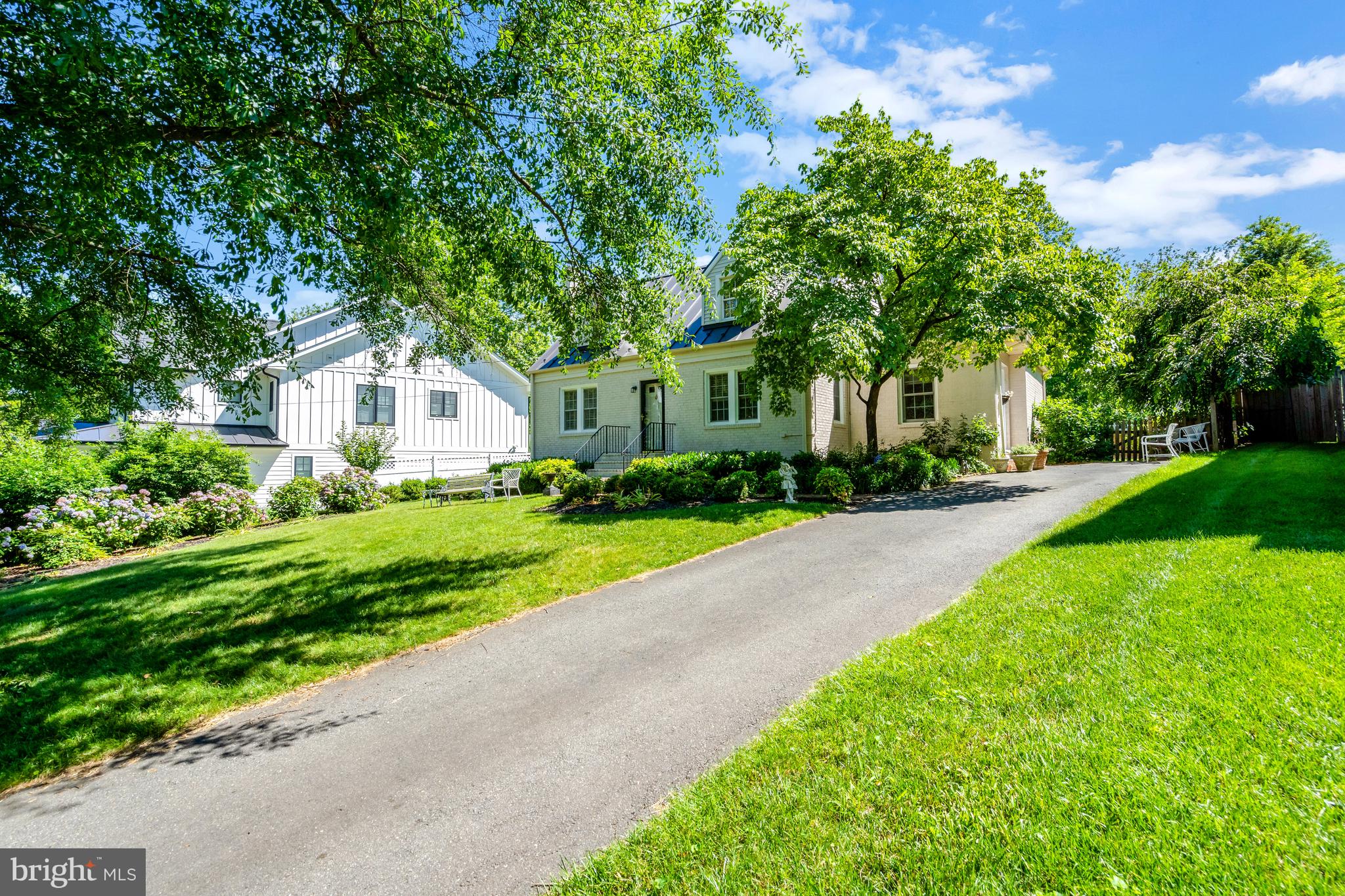 BROYHILLS MCLEAN ESTATES - Residential