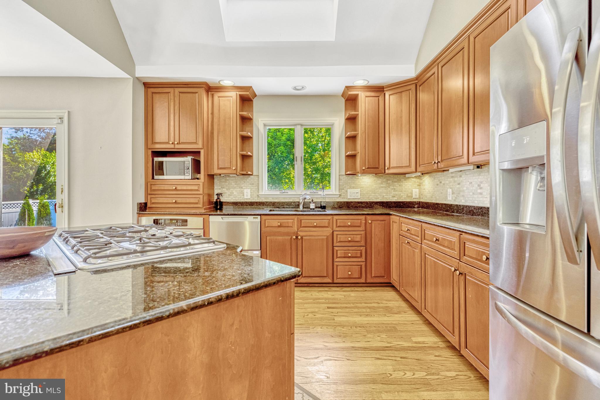 BROYHILLS MCLEAN ESTATES - Residential