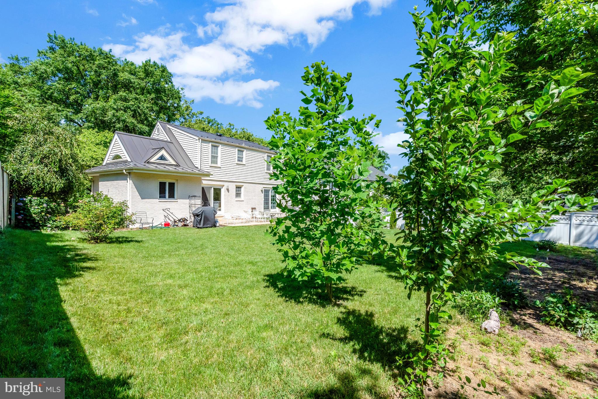 BROYHILLS MCLEAN ESTATES - Residential