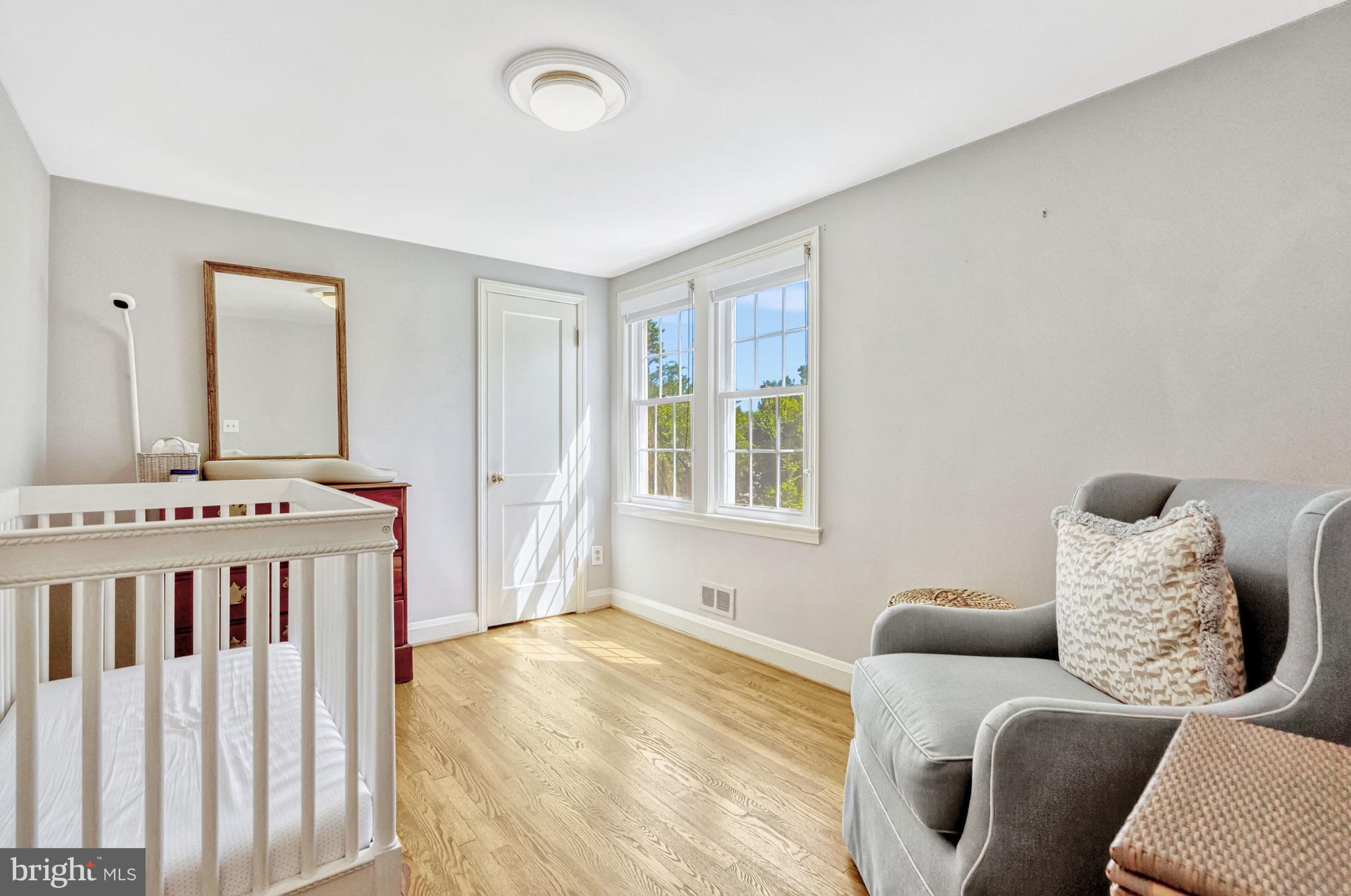 BROYHILLS MCLEAN ESTATES - Residential