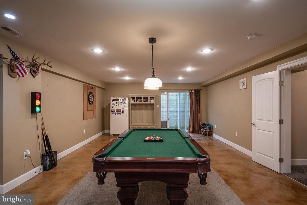 NONE  NO HOA - Residential