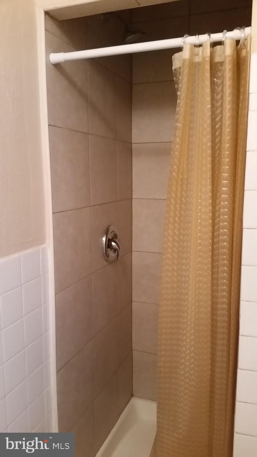 WASHINGTON SQ WEST - Residential Lease