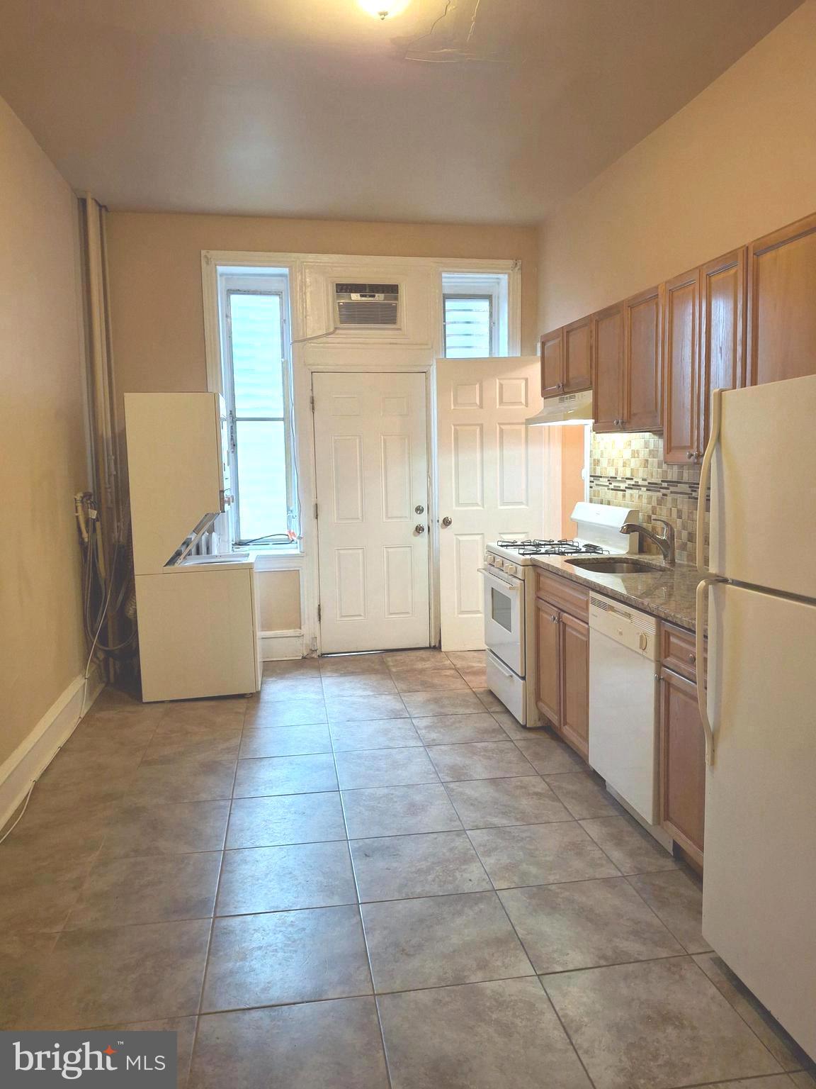 WASHINGTON SQ WEST - Residential Lease