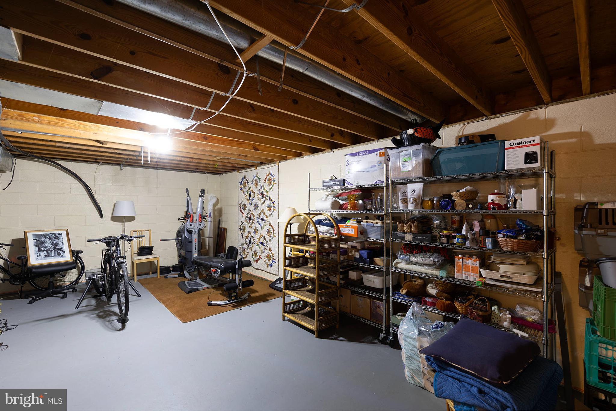 LAKE HOLIDAY ESTATES - Residential