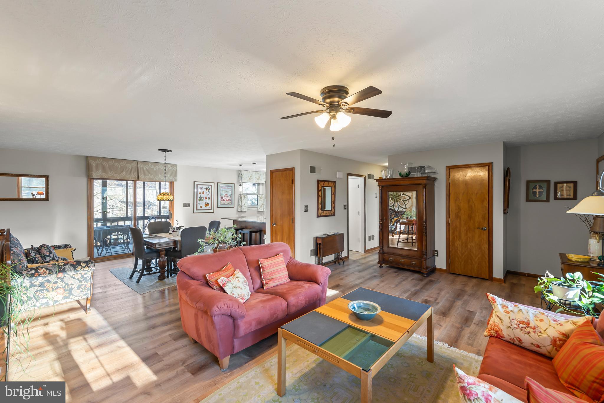 LAKE HOLIDAY ESTATES - Residential