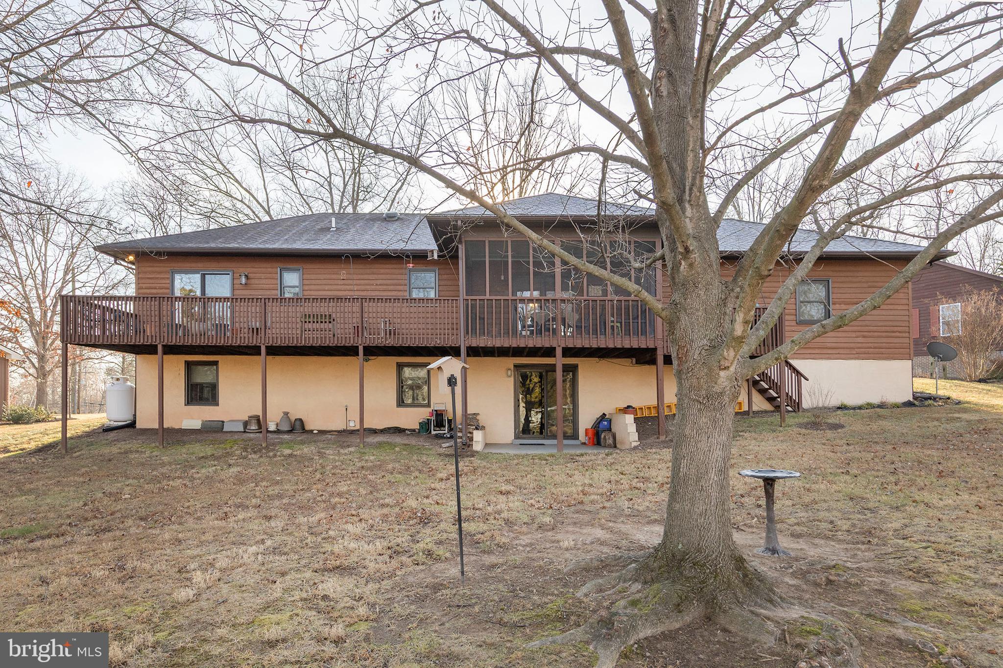 LAKE HOLIDAY ESTATES - Residential