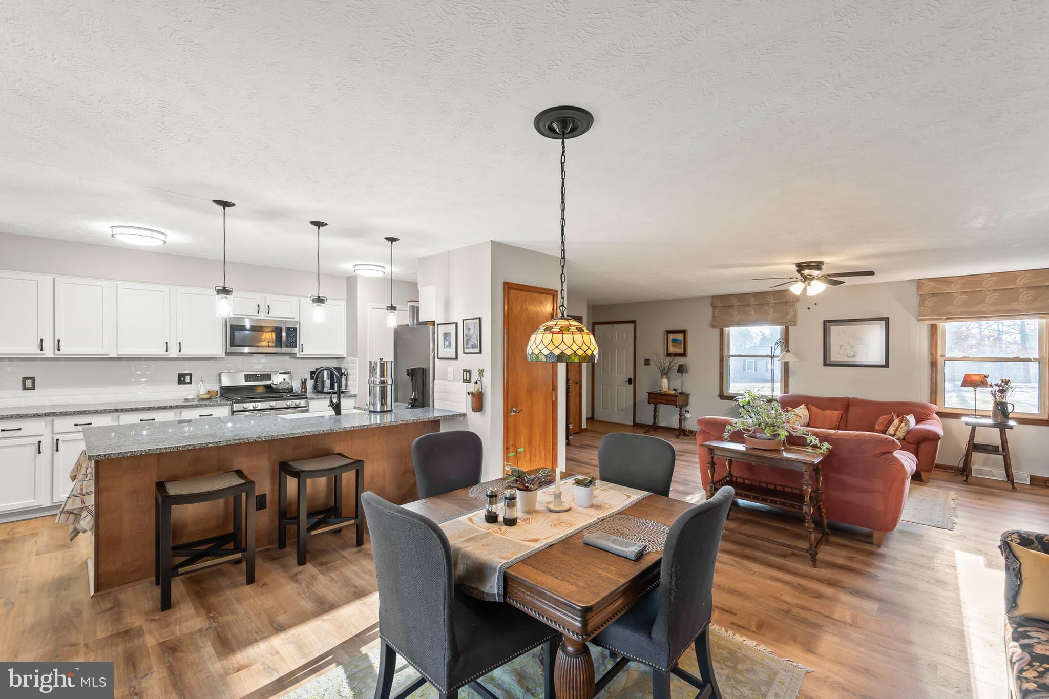 LAKE HOLIDAY ESTATES - Residential