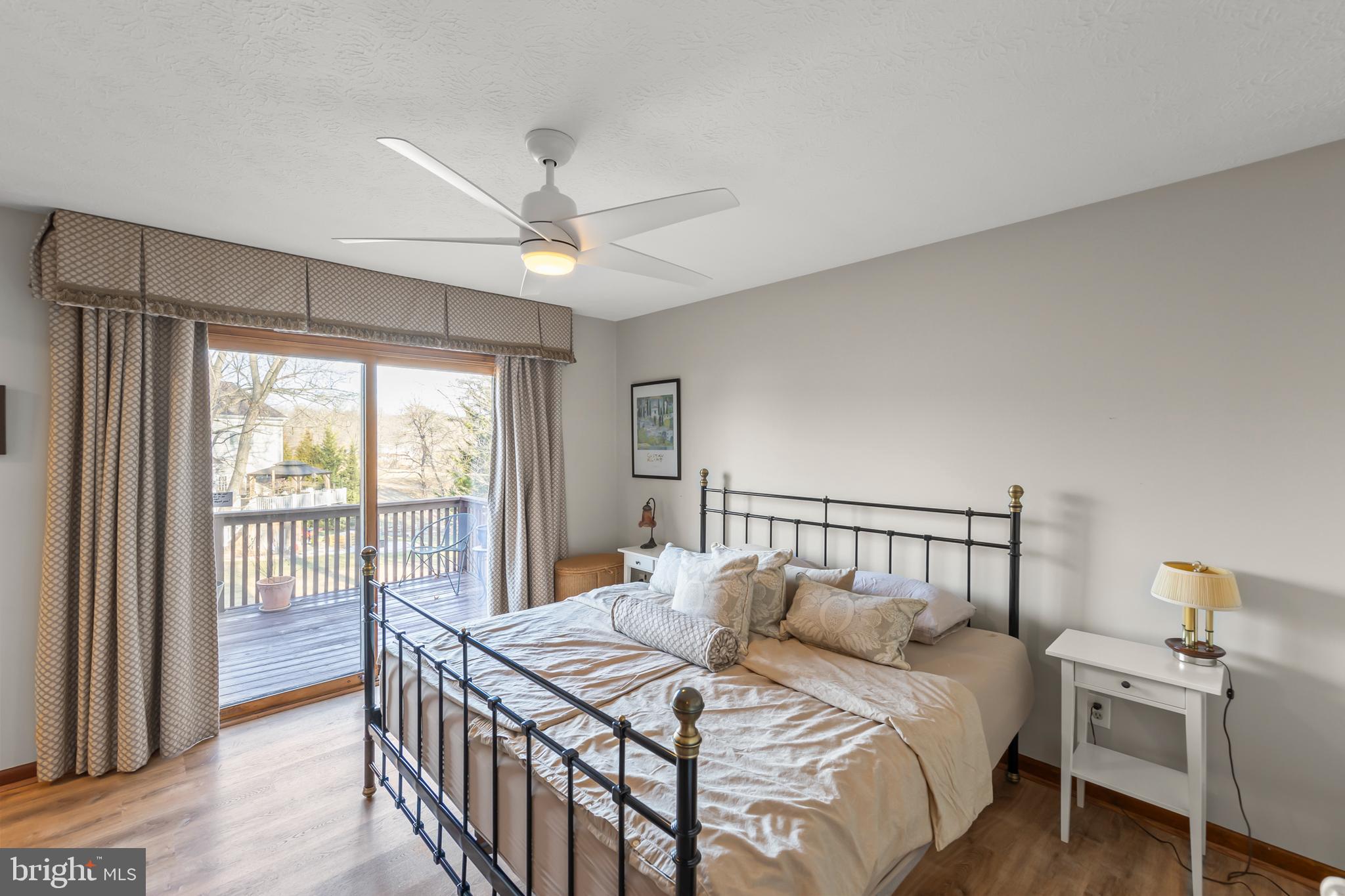 LAKE HOLIDAY ESTATES - Residential