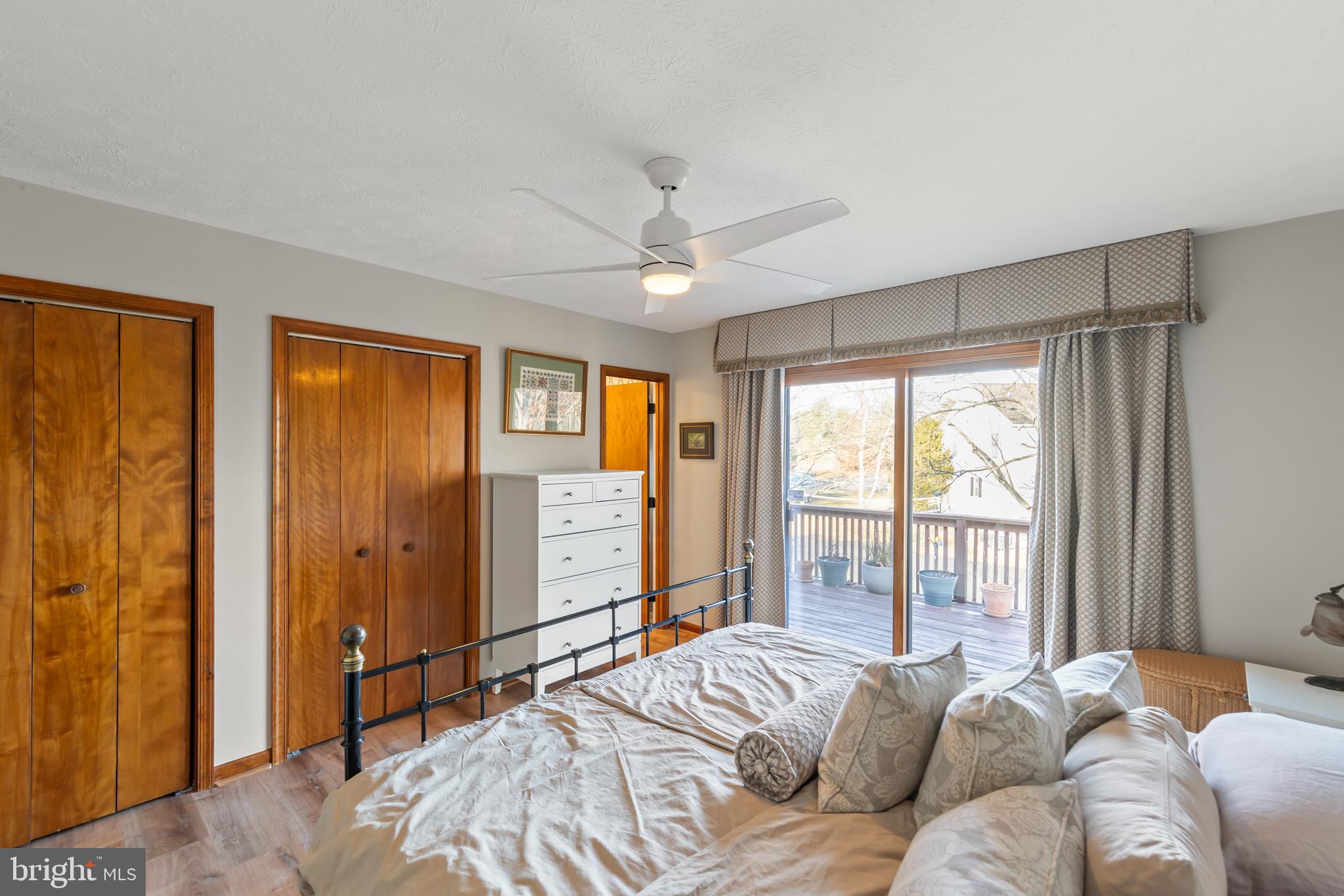 LAKE HOLIDAY ESTATES - Residential