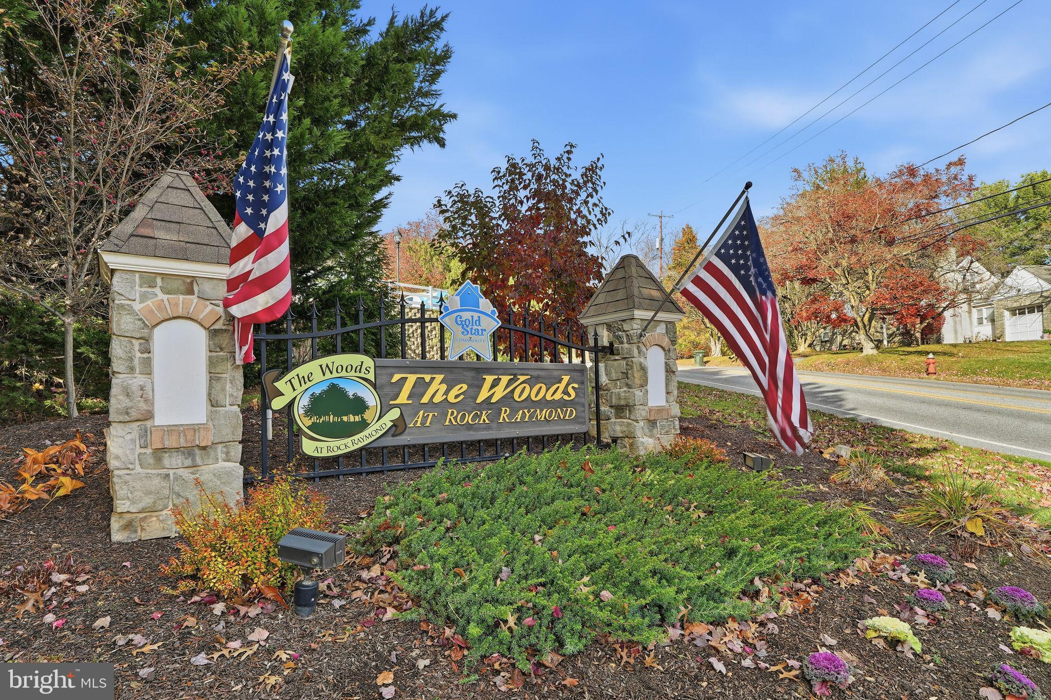 1301 S RED MAPLE WAY