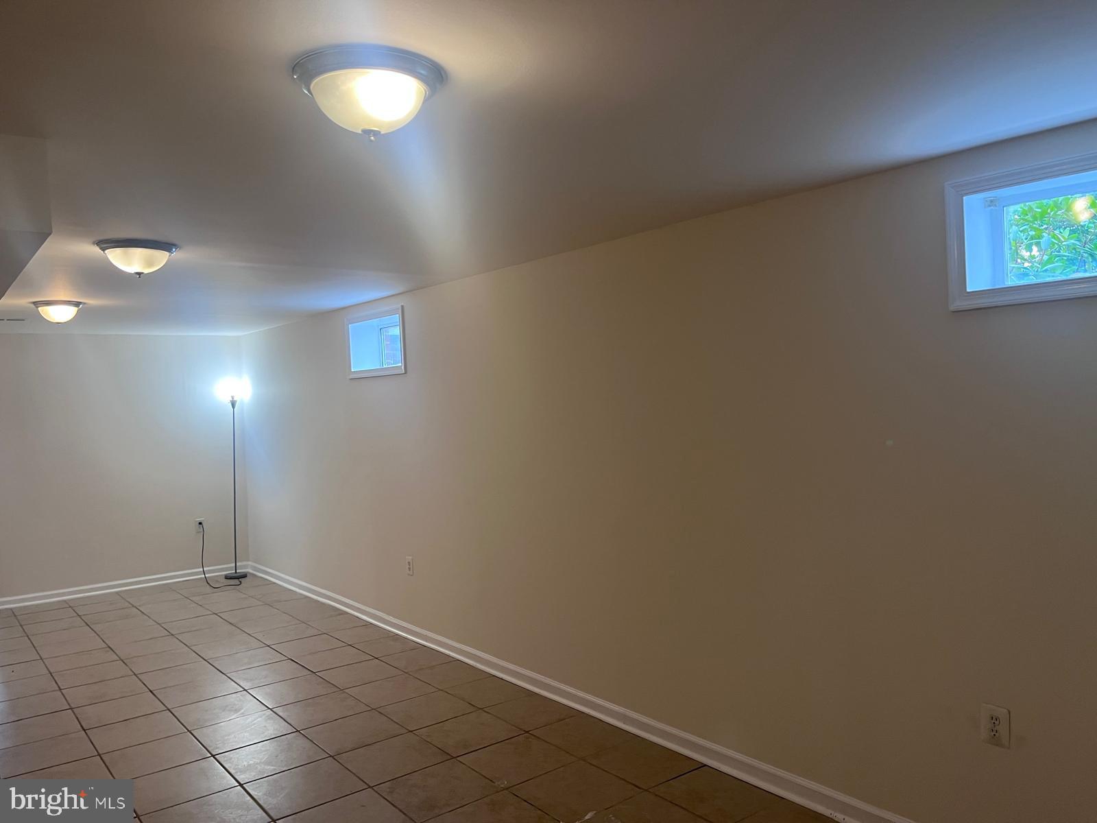 CLINTON - Residential