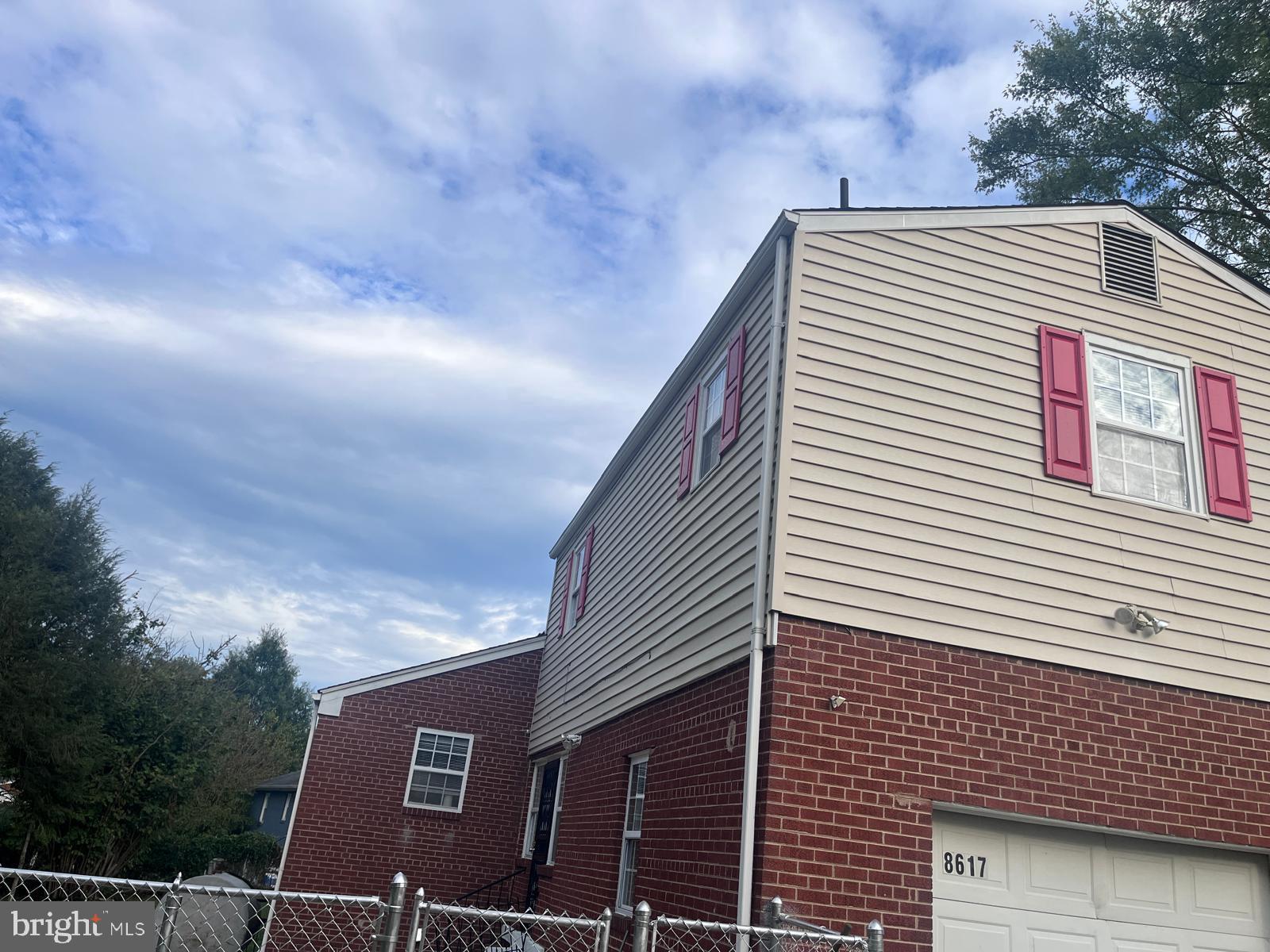 CLINTON - Residential