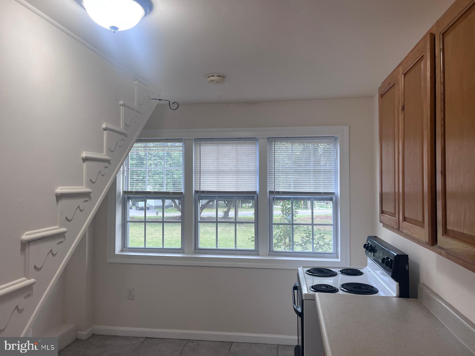 CLINTON - Residential