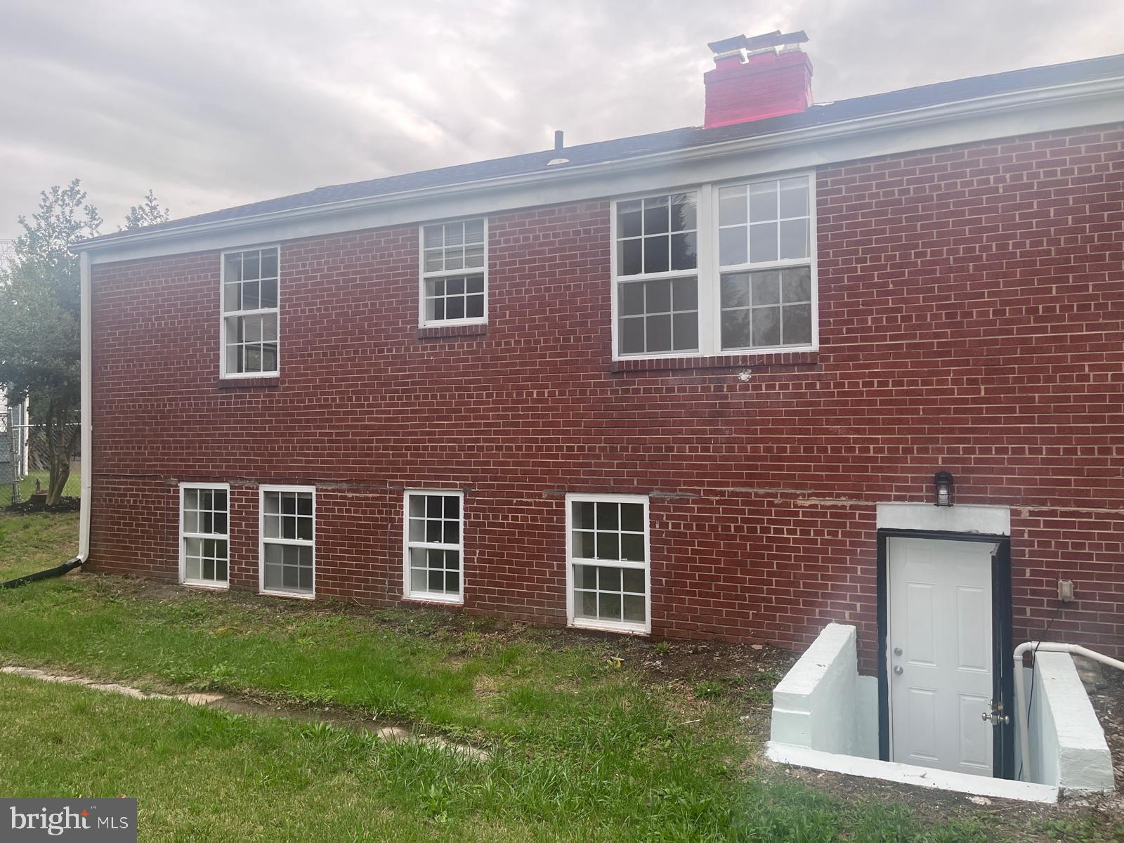 CLINTON - Residential