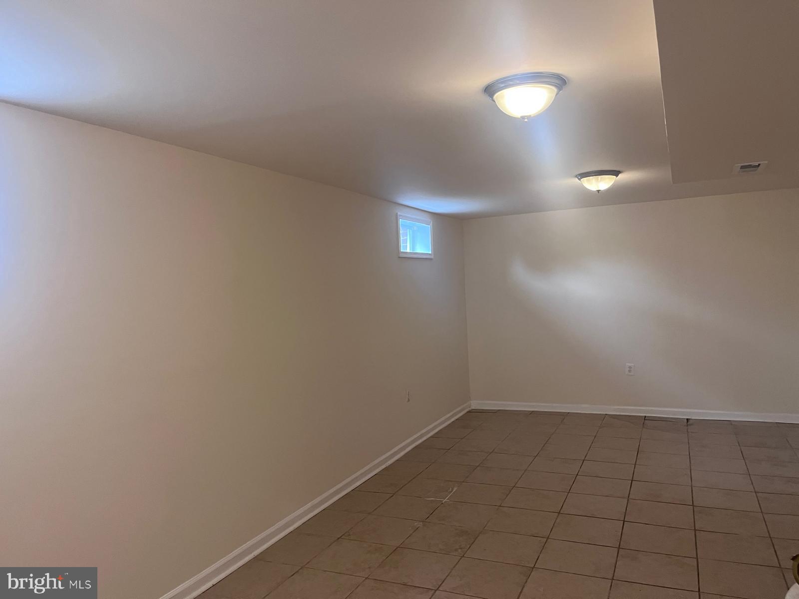 CLINTON - Residential