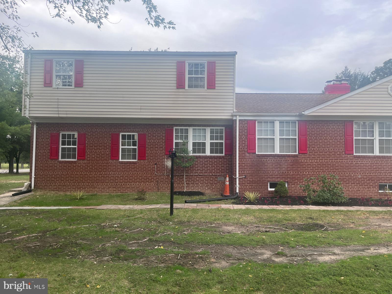 CLINTON - Residential