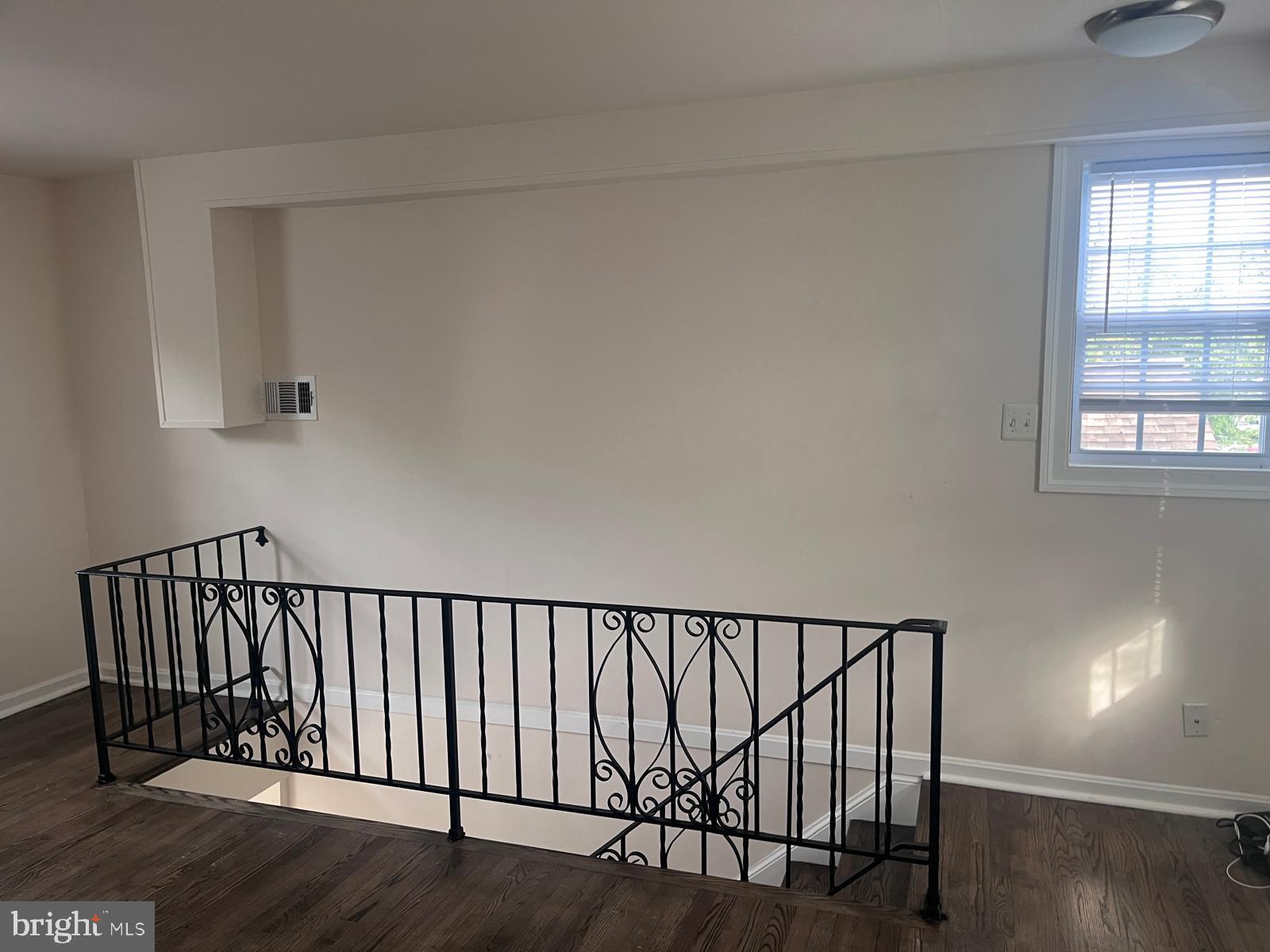 CLINTON - Residential