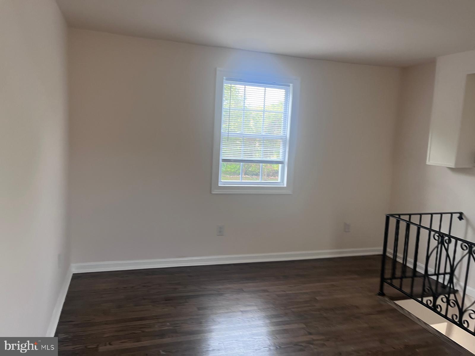 CLINTON - Residential