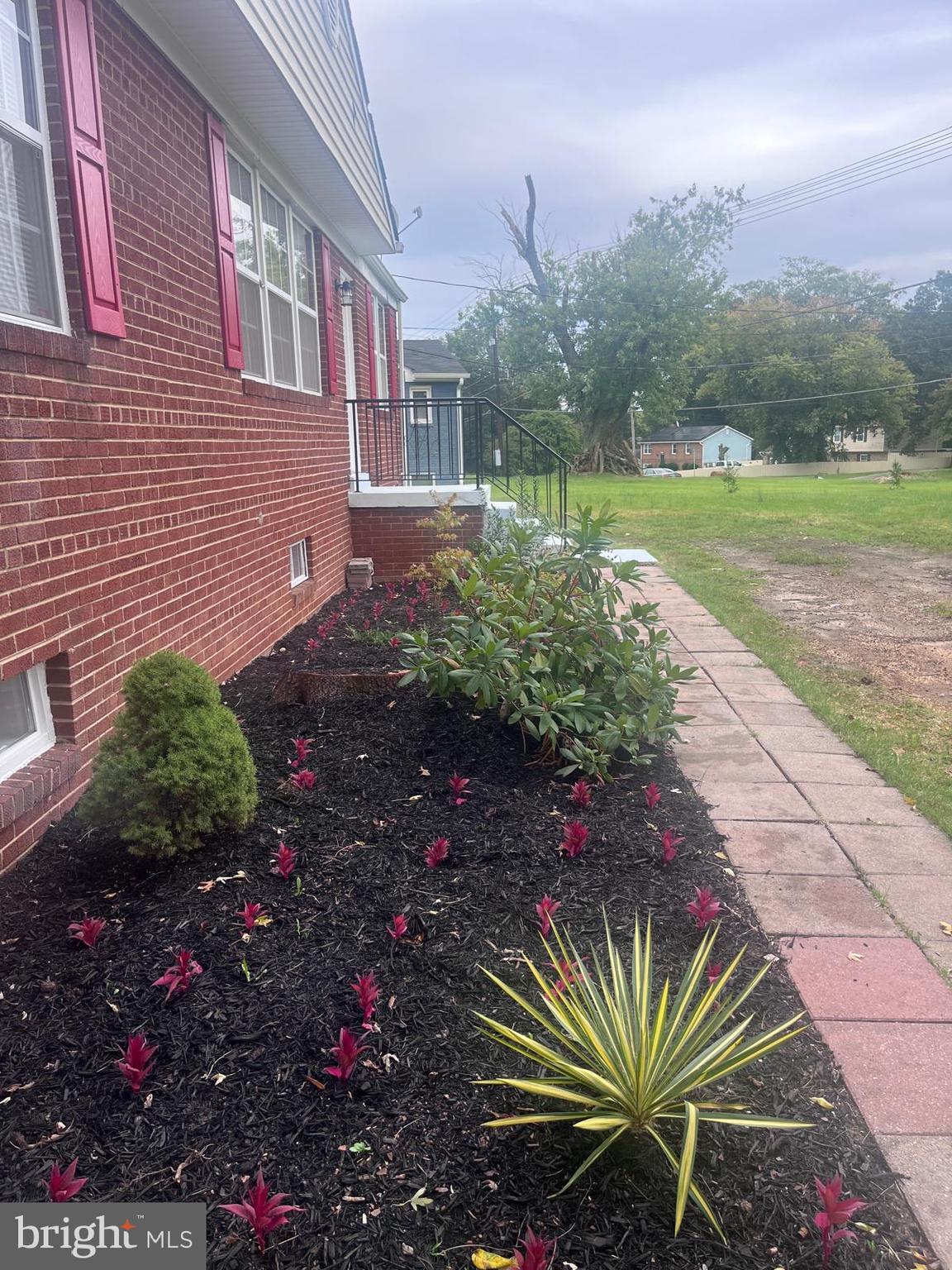 CLINTON - Residential