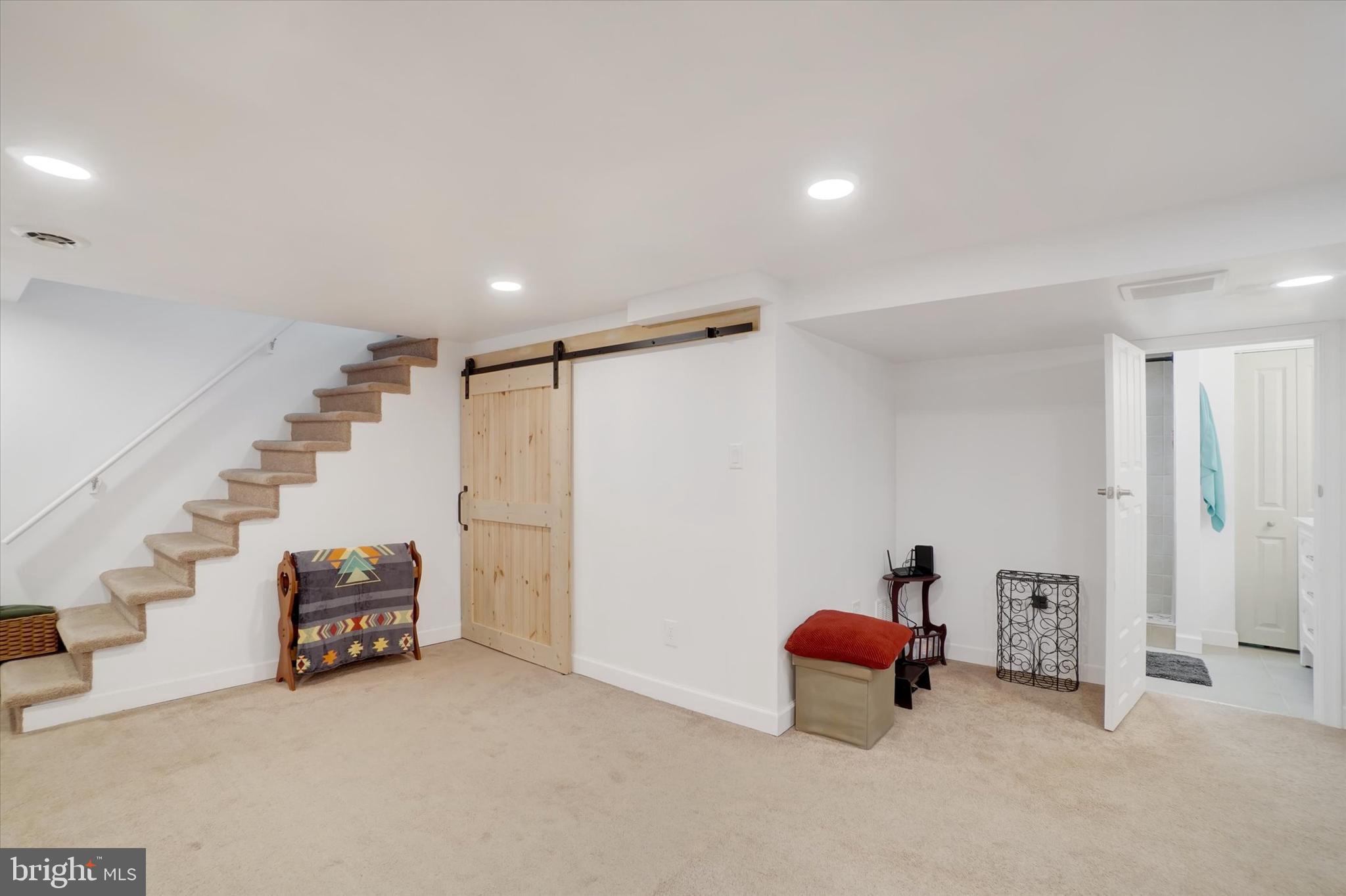 SPRING GARDEN - Residential