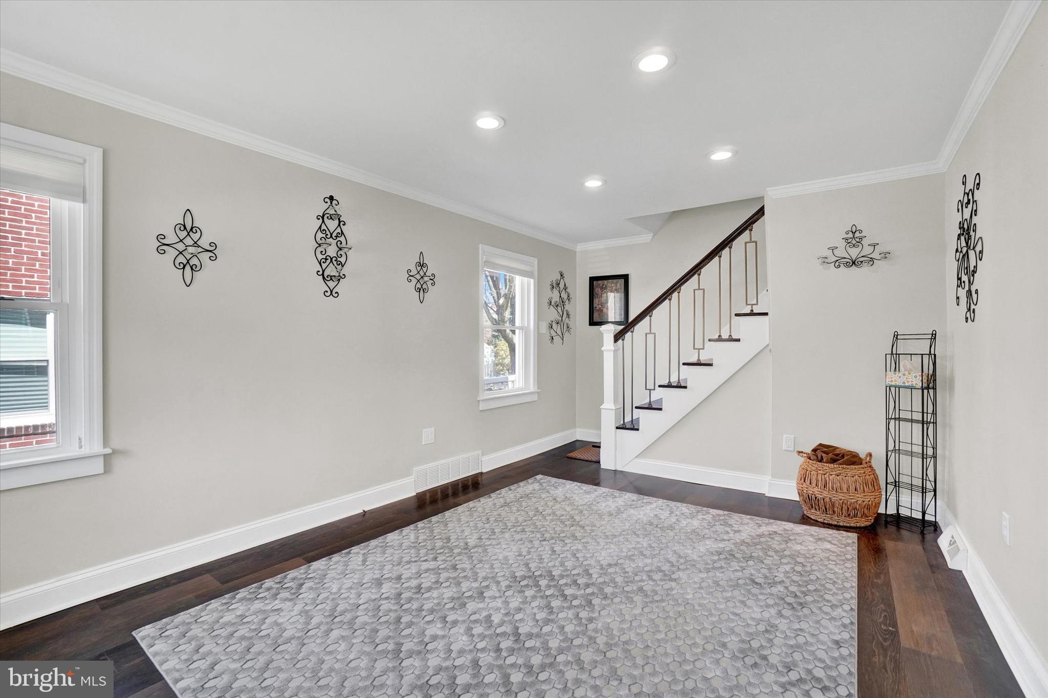 SPRING GARDEN - Residential