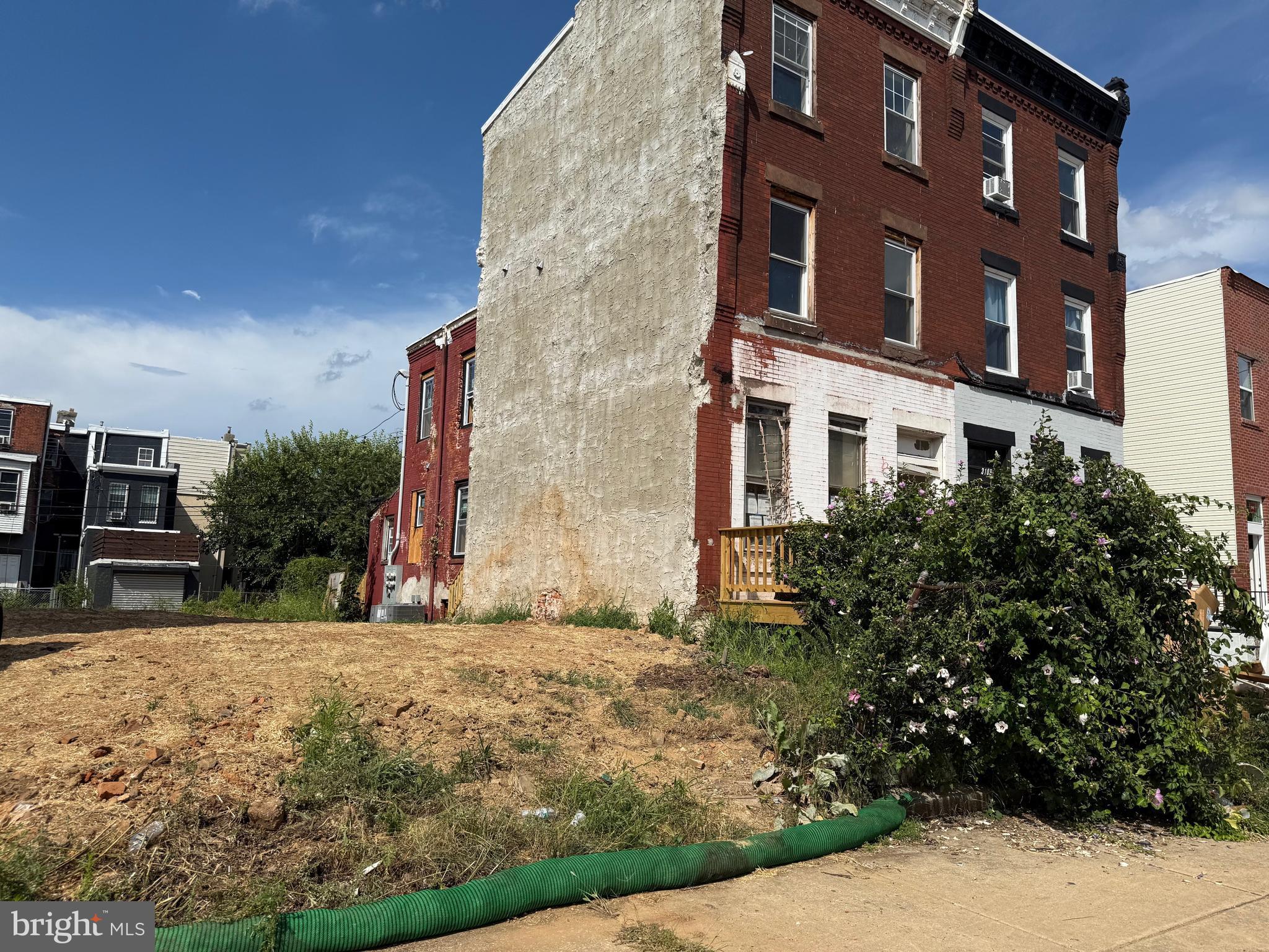 3103 CLIFFORD STREET