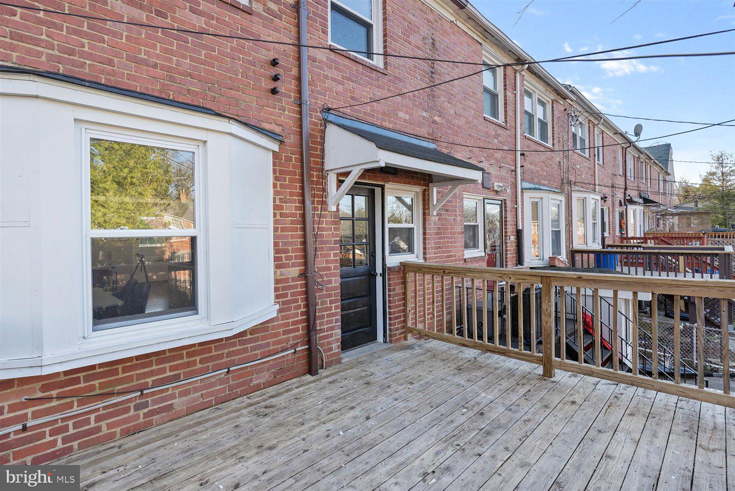 STONEWOOD-PENTWOOD-WINSTON - Residential