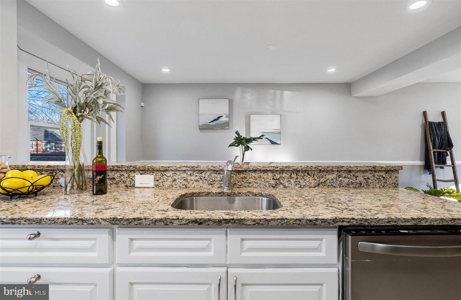 STONEWOOD-PENTWOOD-WINSTON - Residential